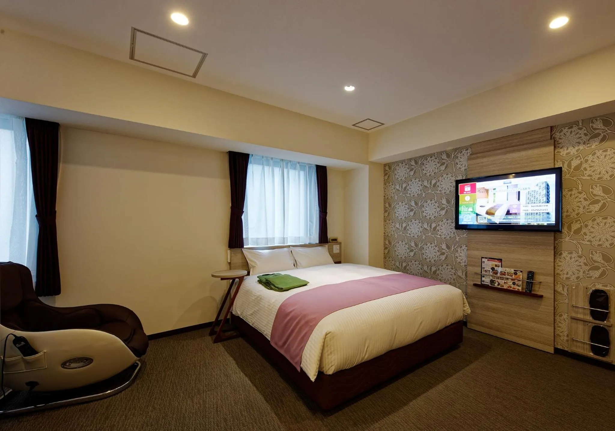 Bed in Kuretake Inn Premium Meieki minami