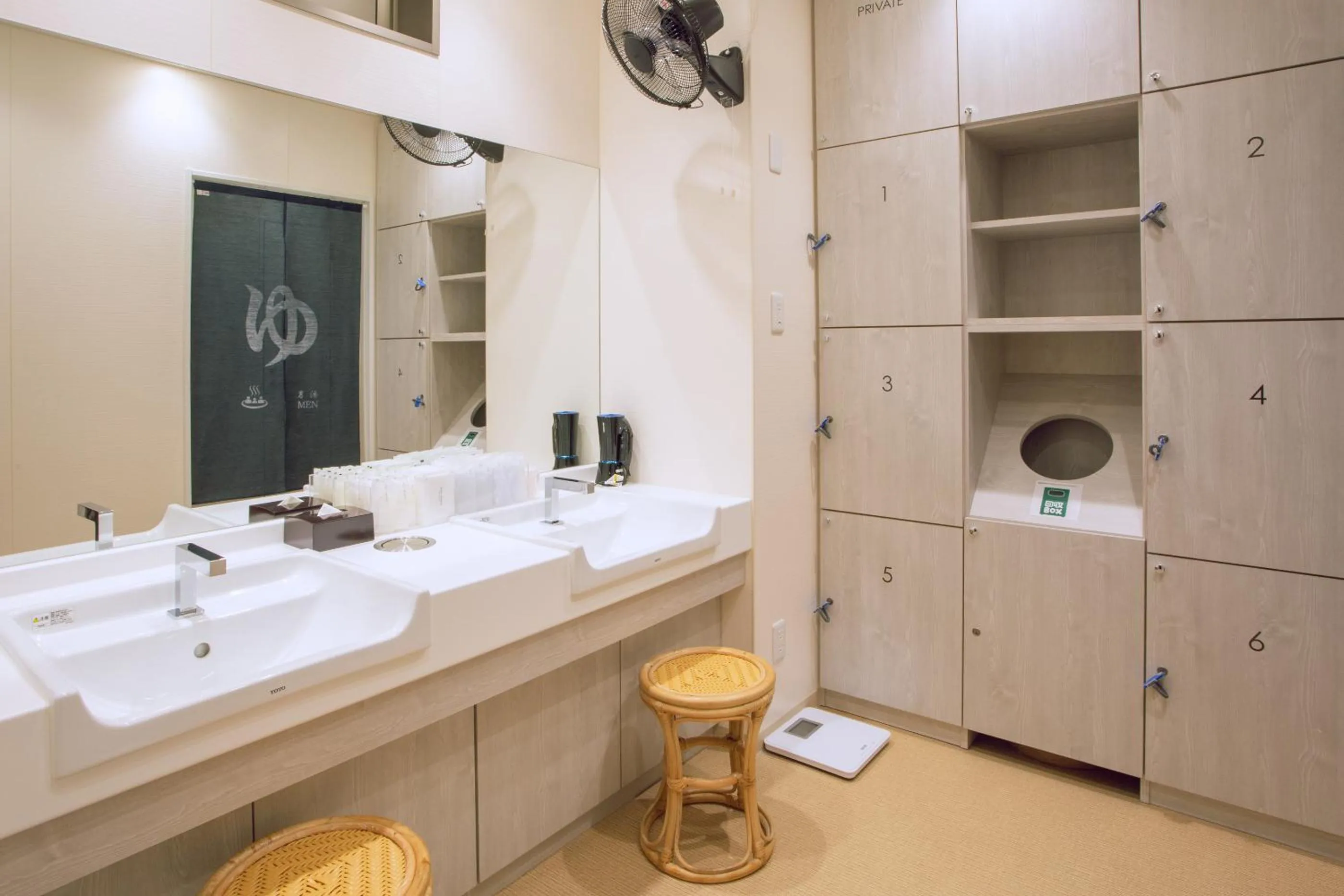 Public Bath in Kuretake Inn Premium Meieki minami