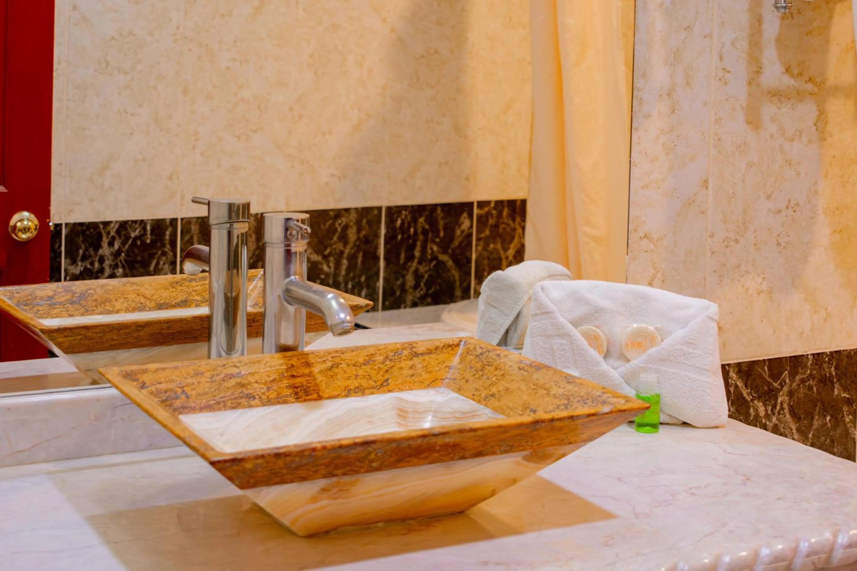 Bathroom in HOTEL CASONA MISIONES