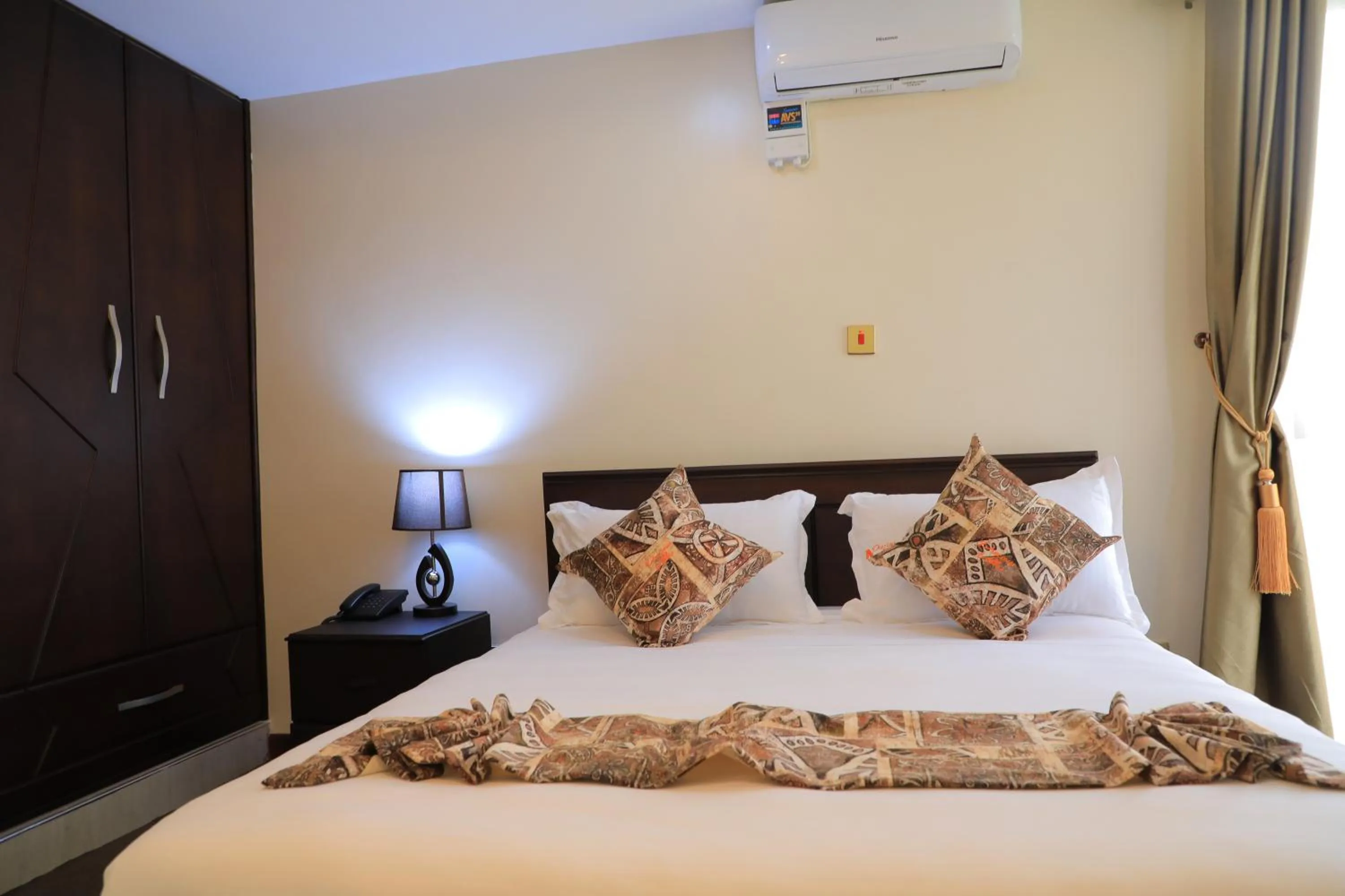 Bed in Precious Villas Lubowa