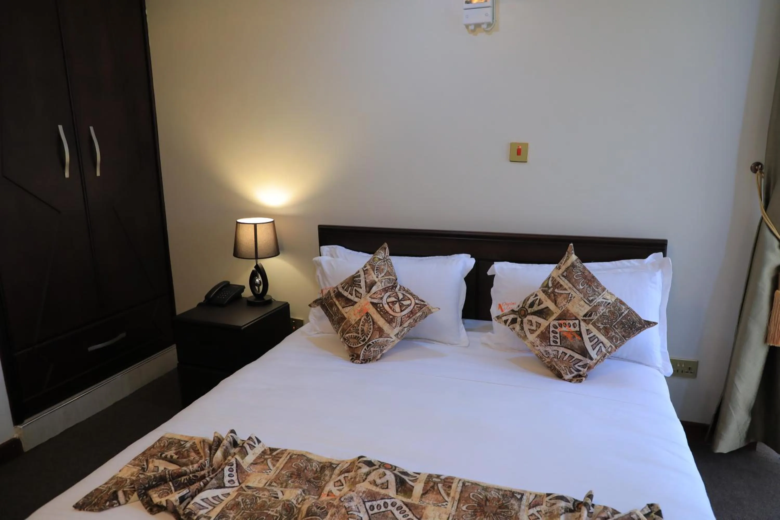 Bed in Precious Villas Lubowa