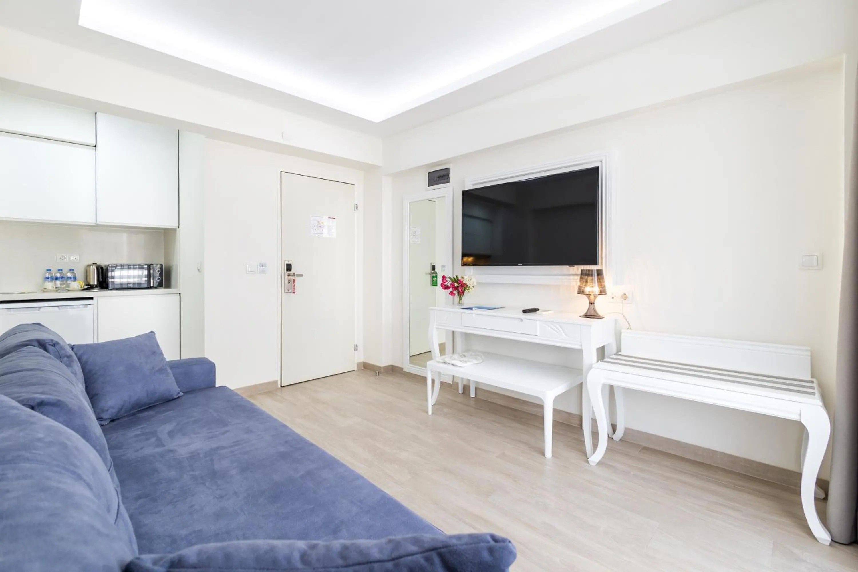 Living room in Princess Kinli Suites Hotel