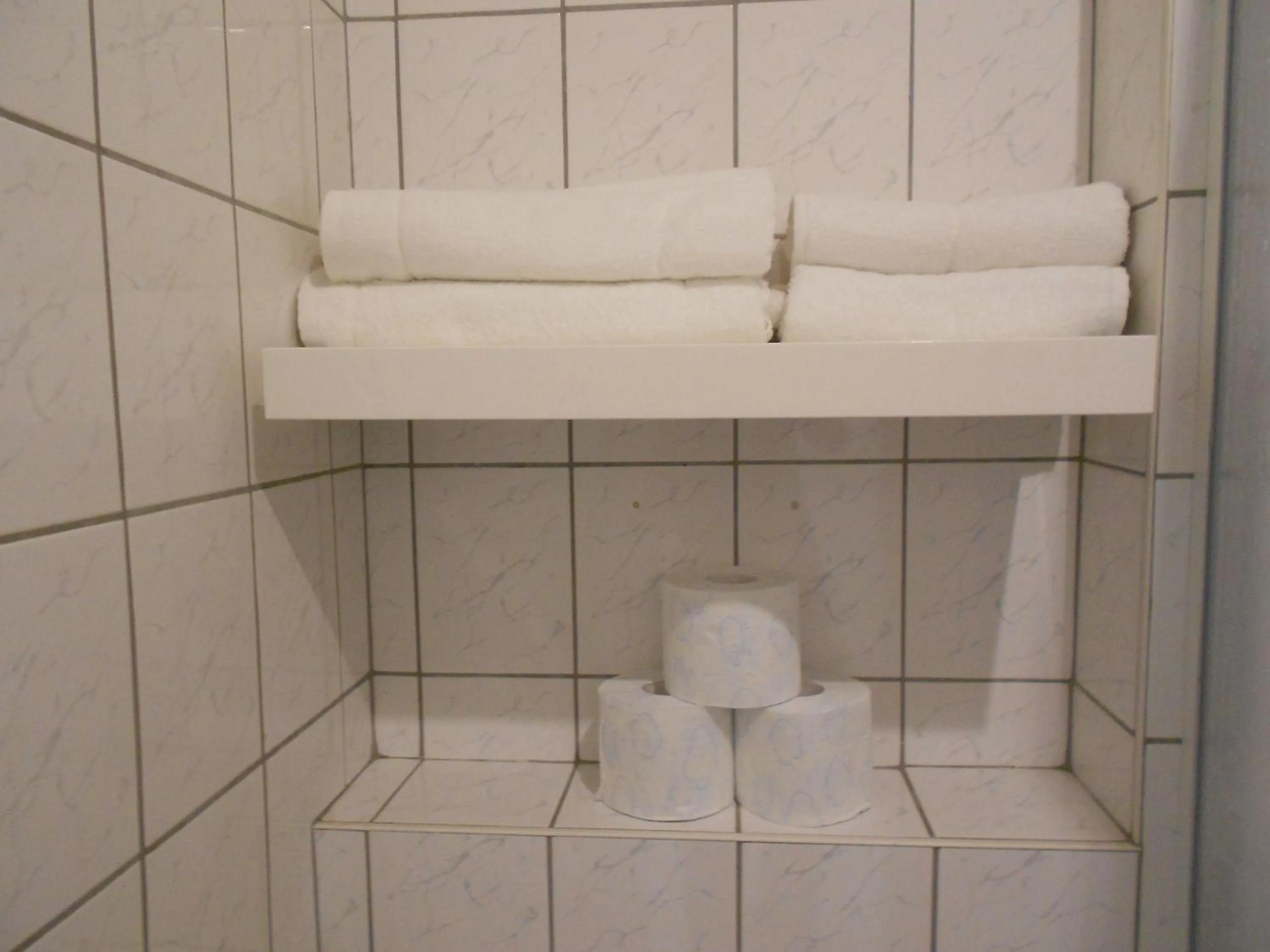 Bathroom in Apartment Beethoven