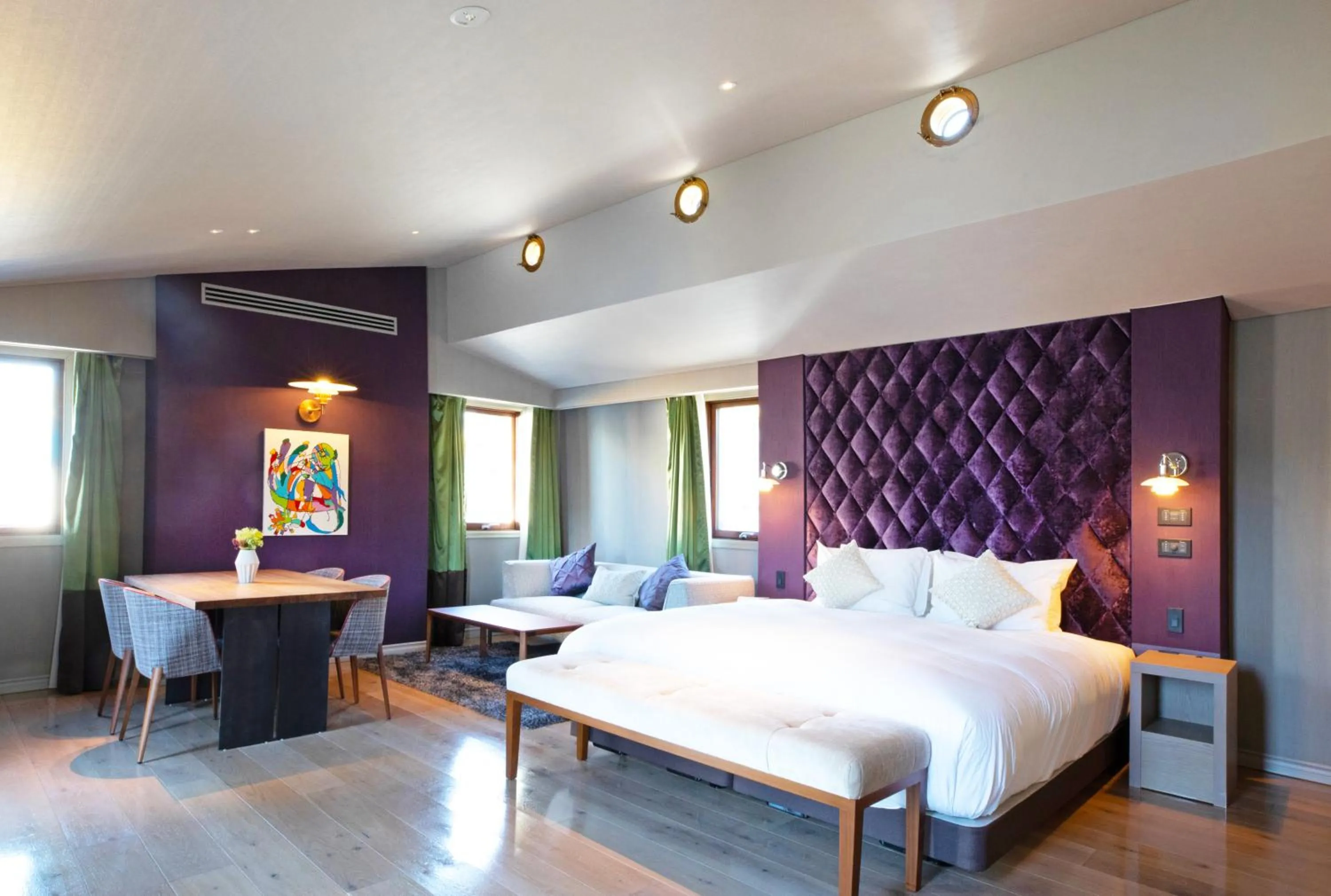 Bed in PETALS TOKYO - Floating Hotel