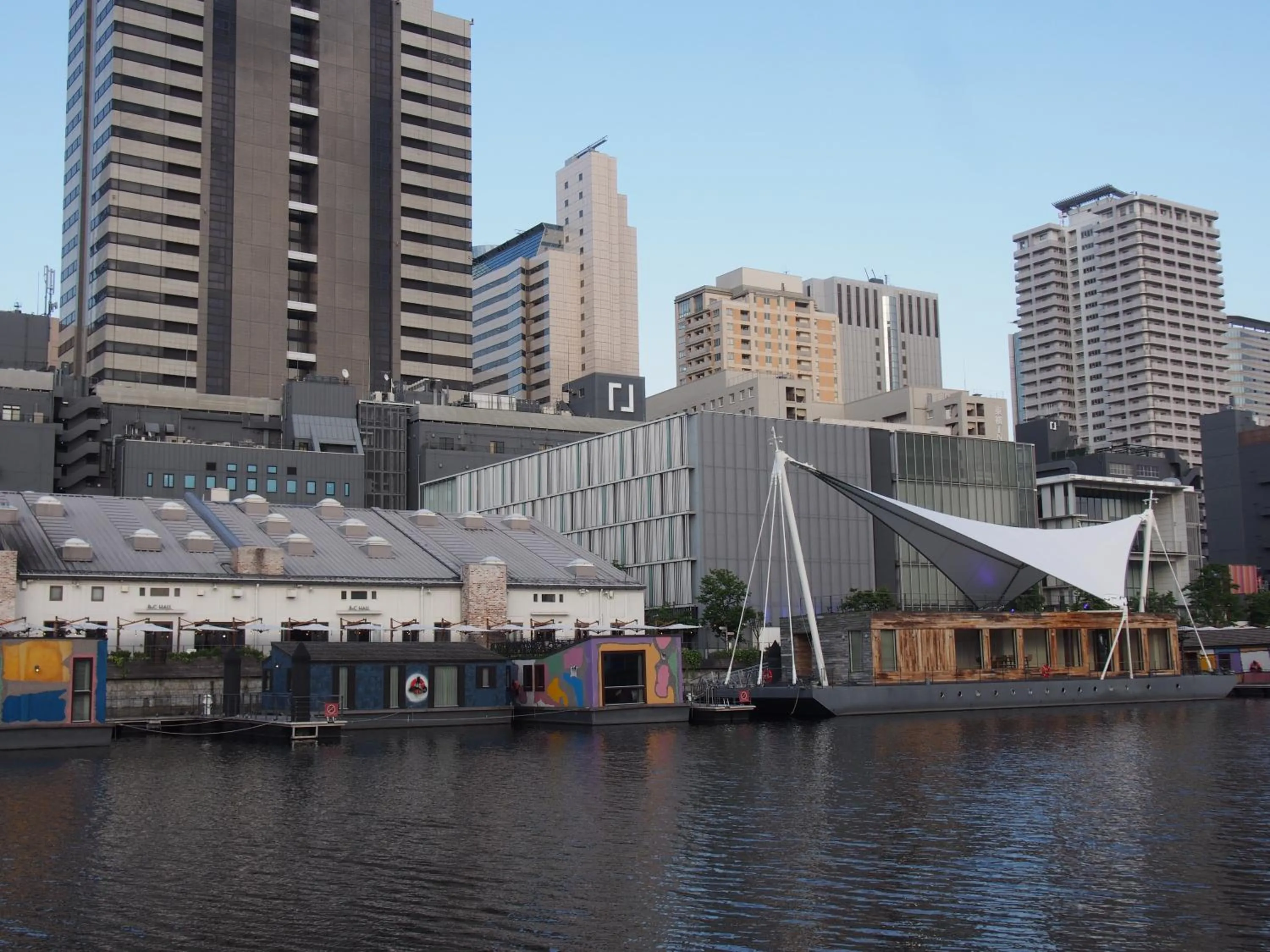 Property building in PETALS TOKYO - Floating Hotel