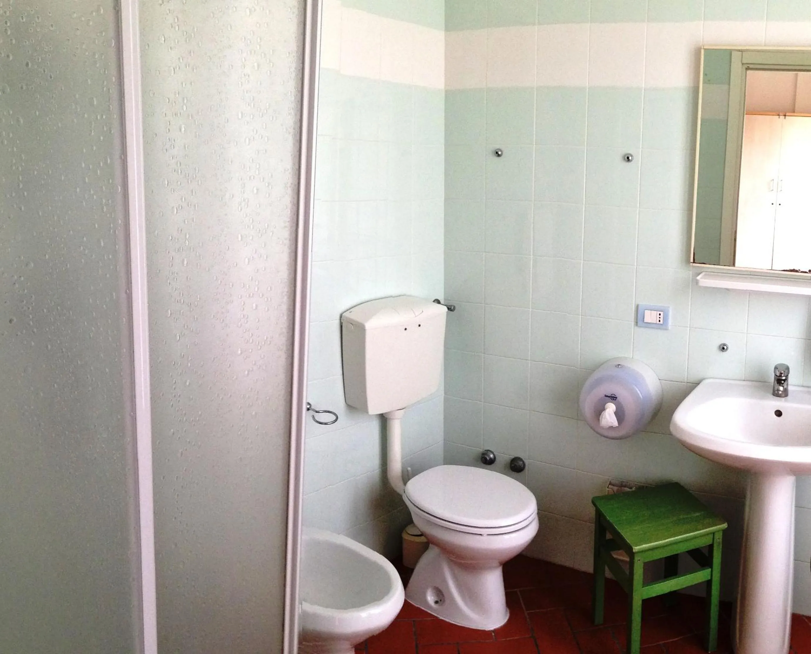Bathroom in Ospitalia del Mare Hostel