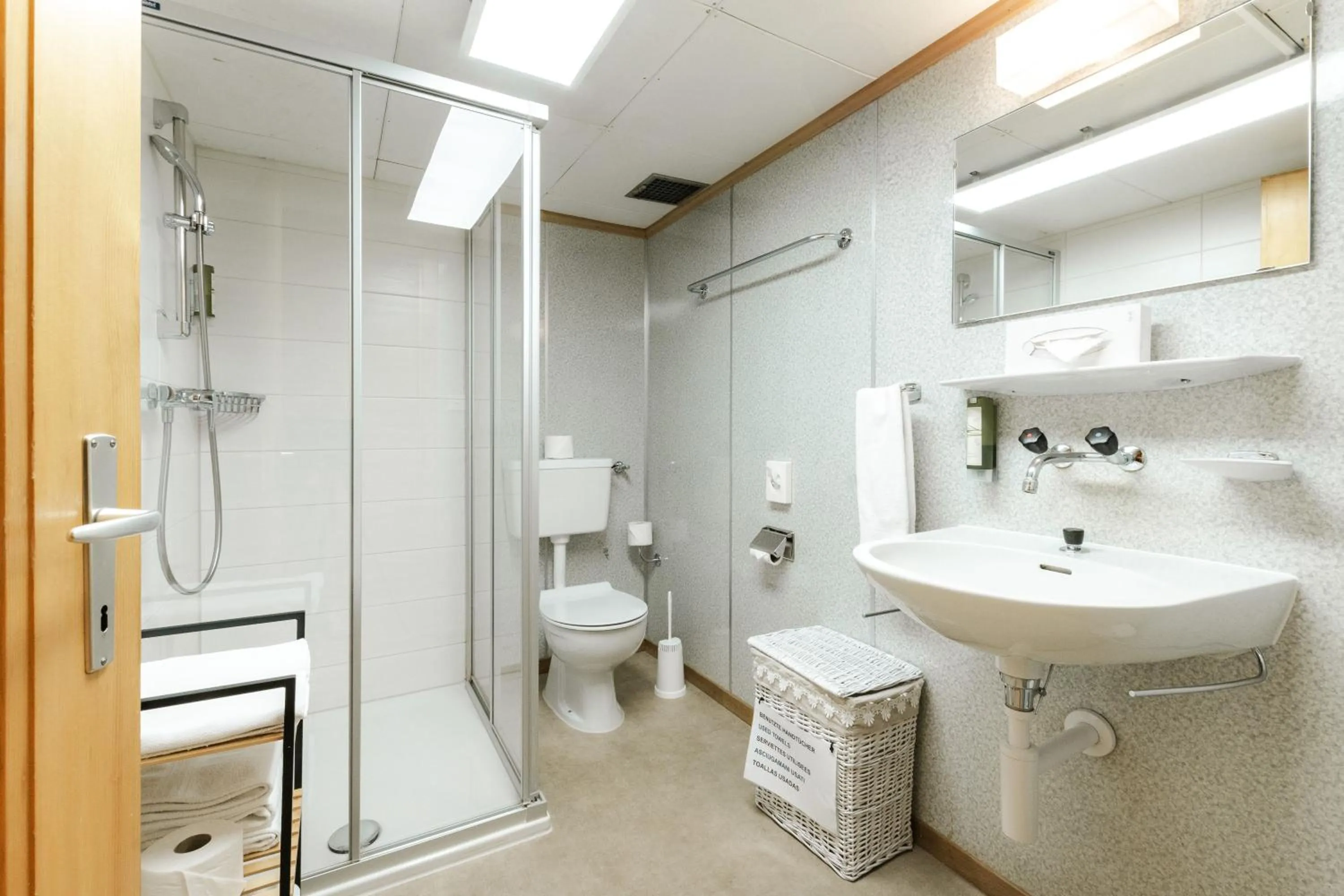 Bathroom in Gasthof Bären