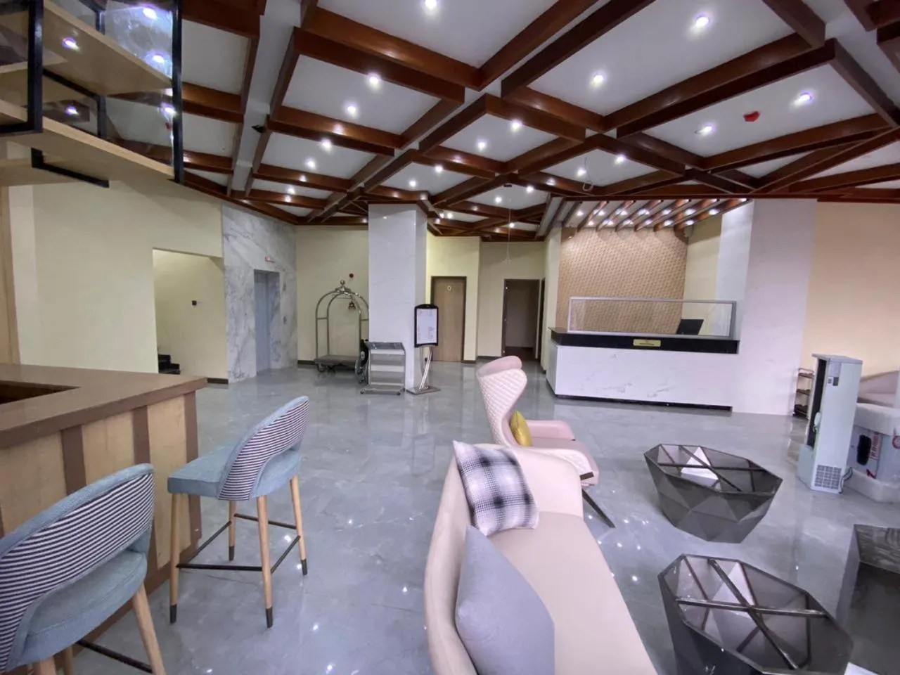 Seating area in La Maison Royale South C