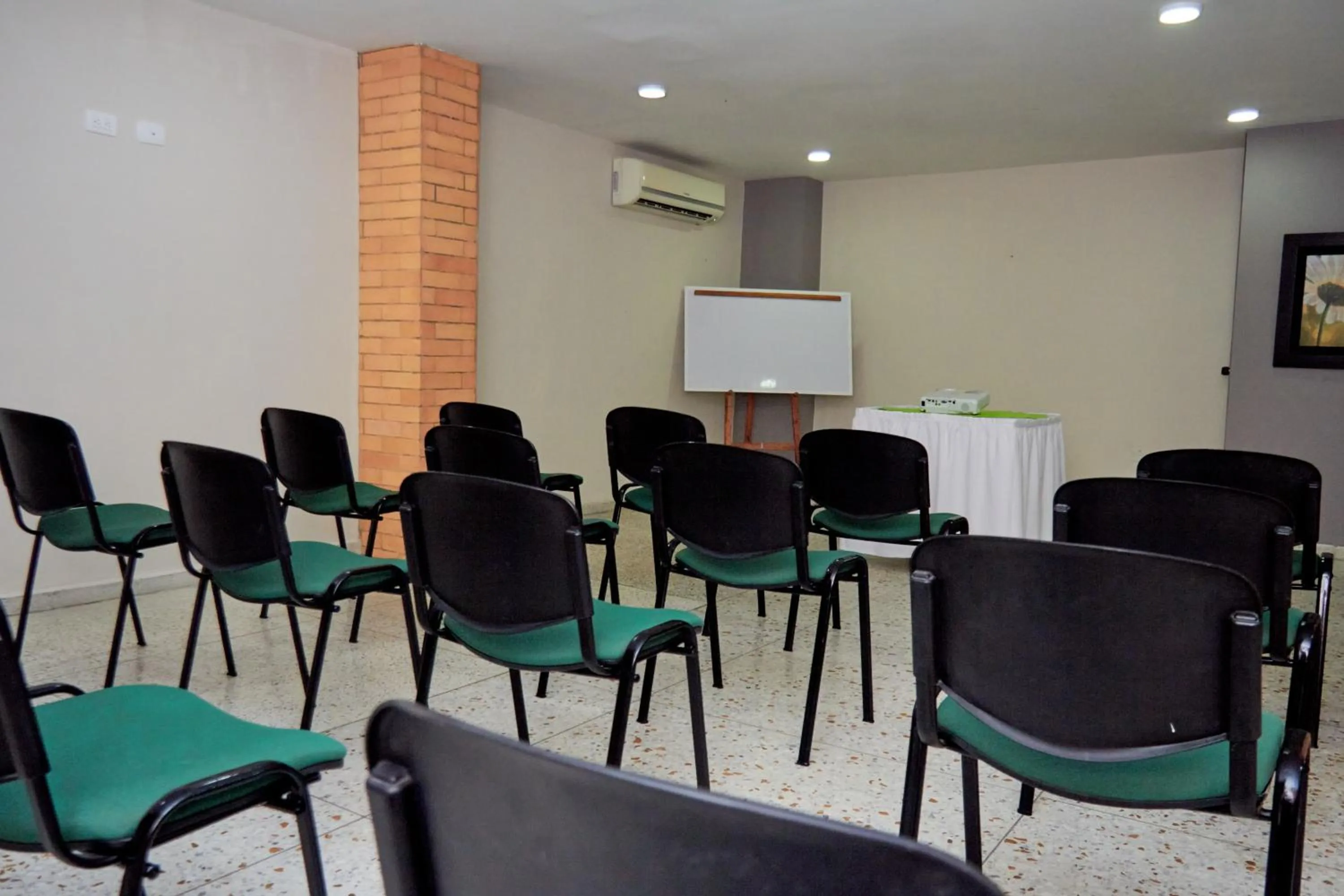 Meeting/conference room in Hotel Torre del Prado