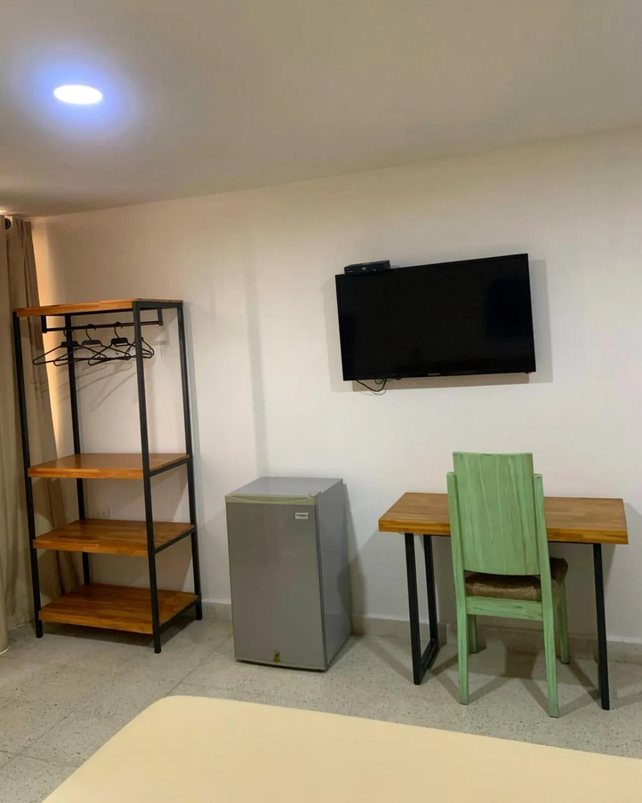 TV and multimedia in Hotel Torre del Prado