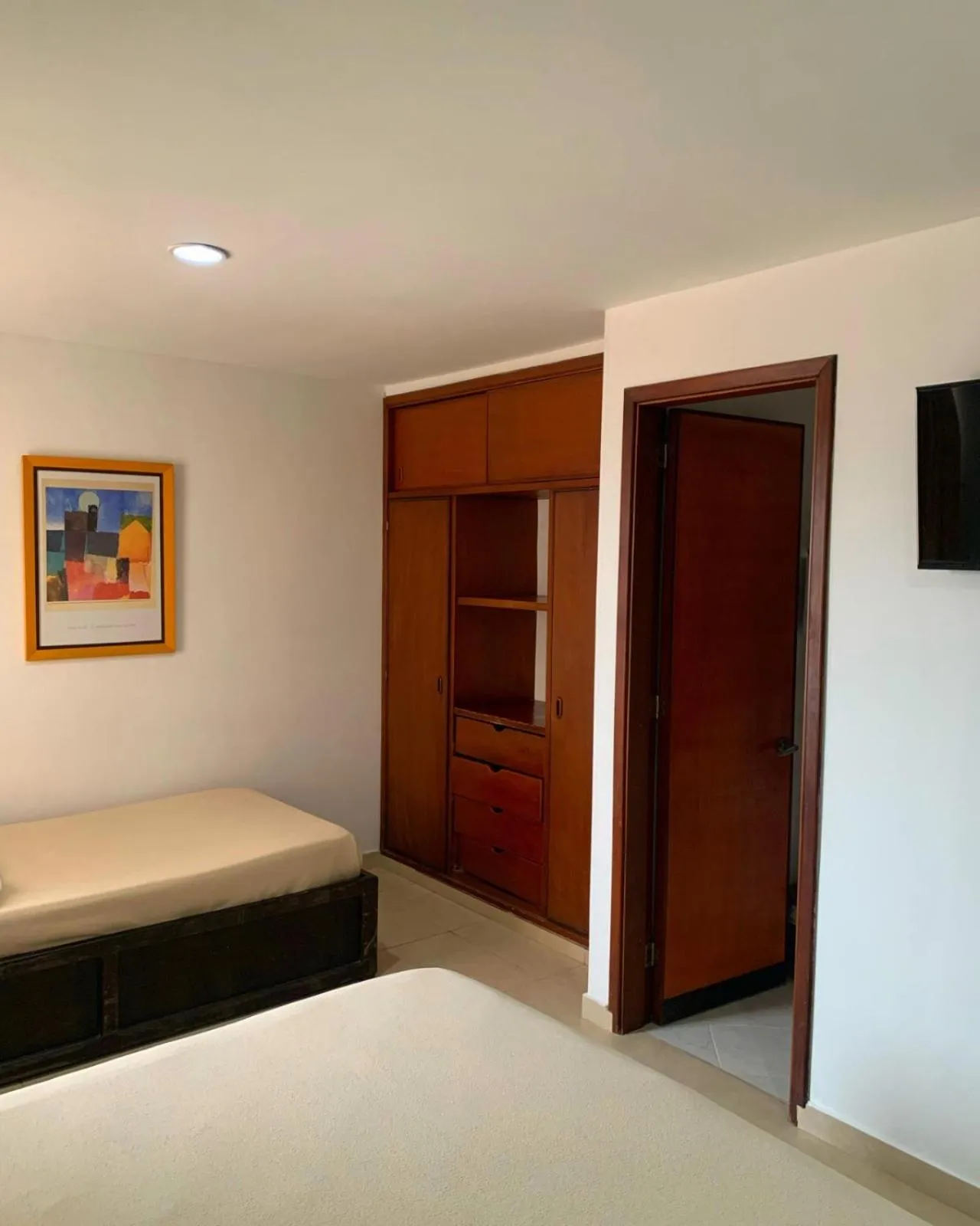 Bed in Hotel Torre del Prado