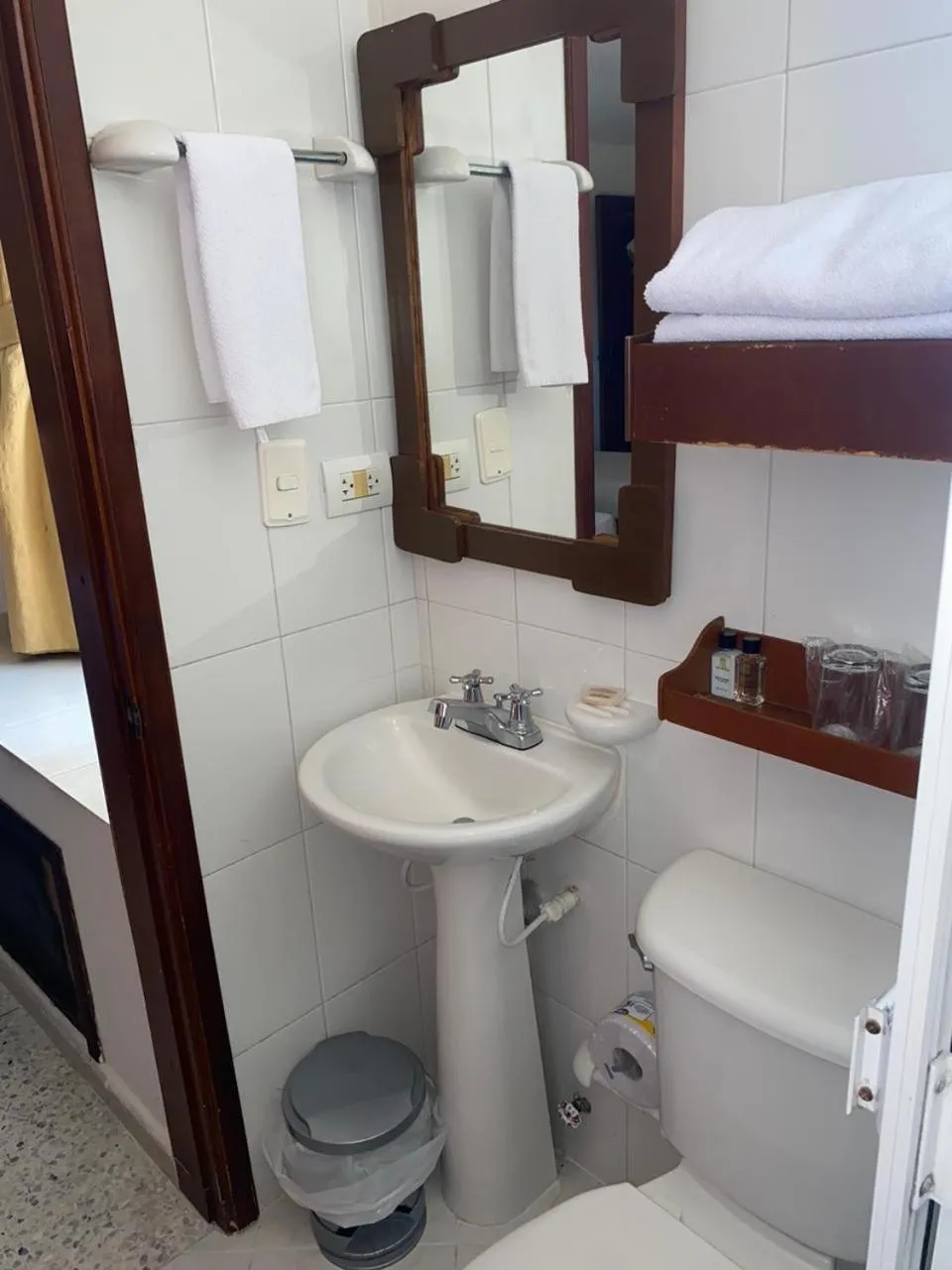 Bathroom in Hotel Torre del Prado