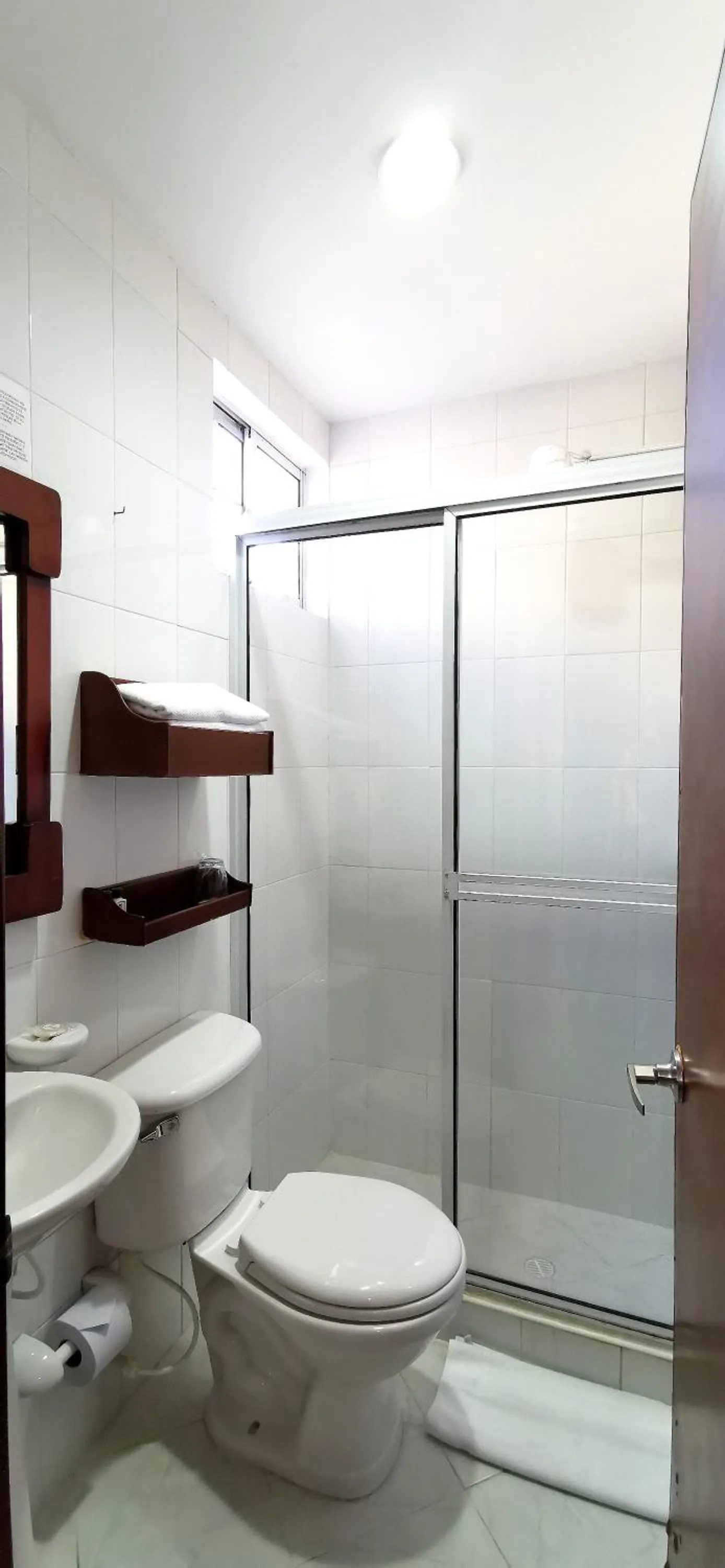 Toilet in Hotel Torre del Prado