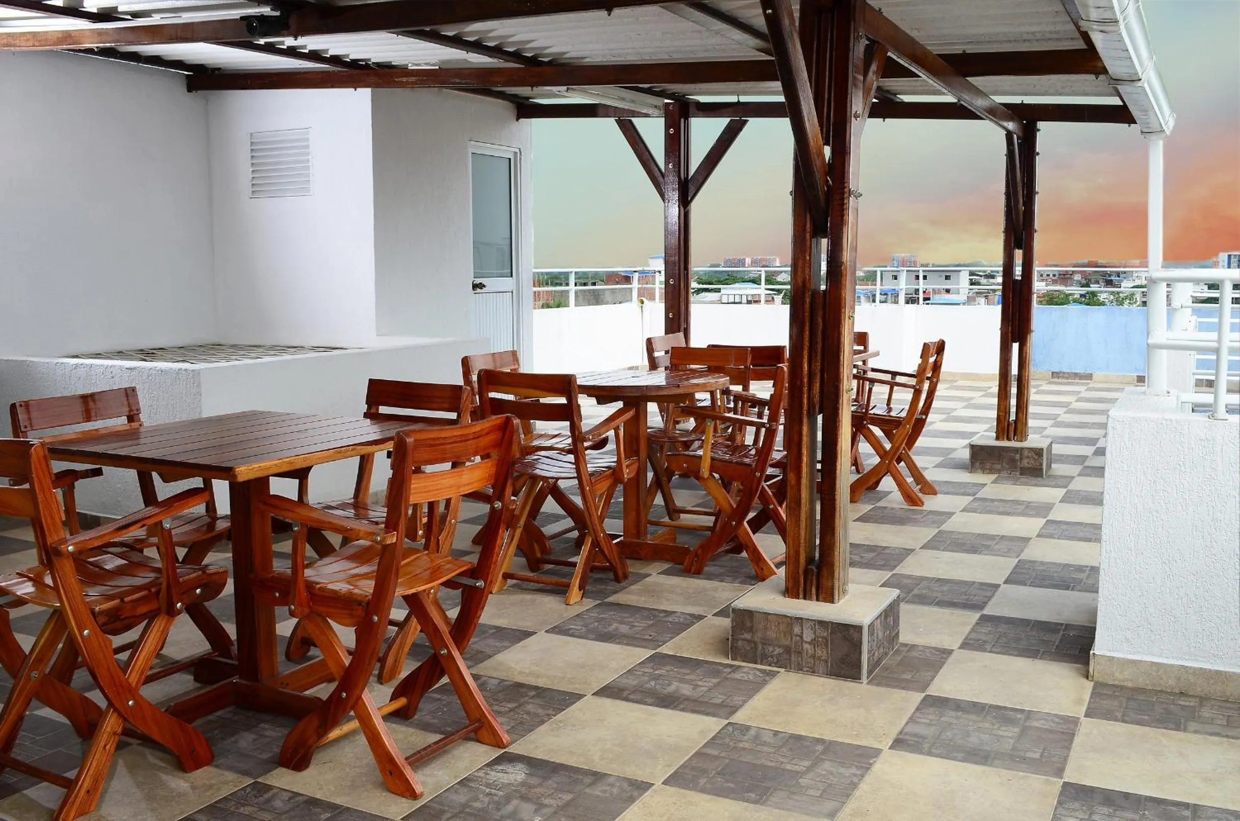 Restaurant/places to eat in Hotel Jardines del Caney