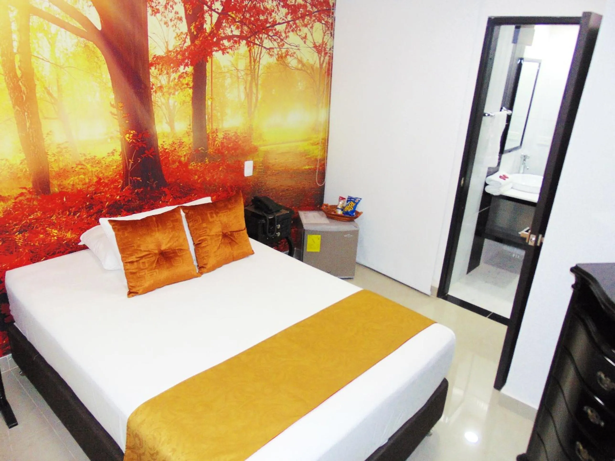 Bedroom, Bed in Hotel Jardines del Caney