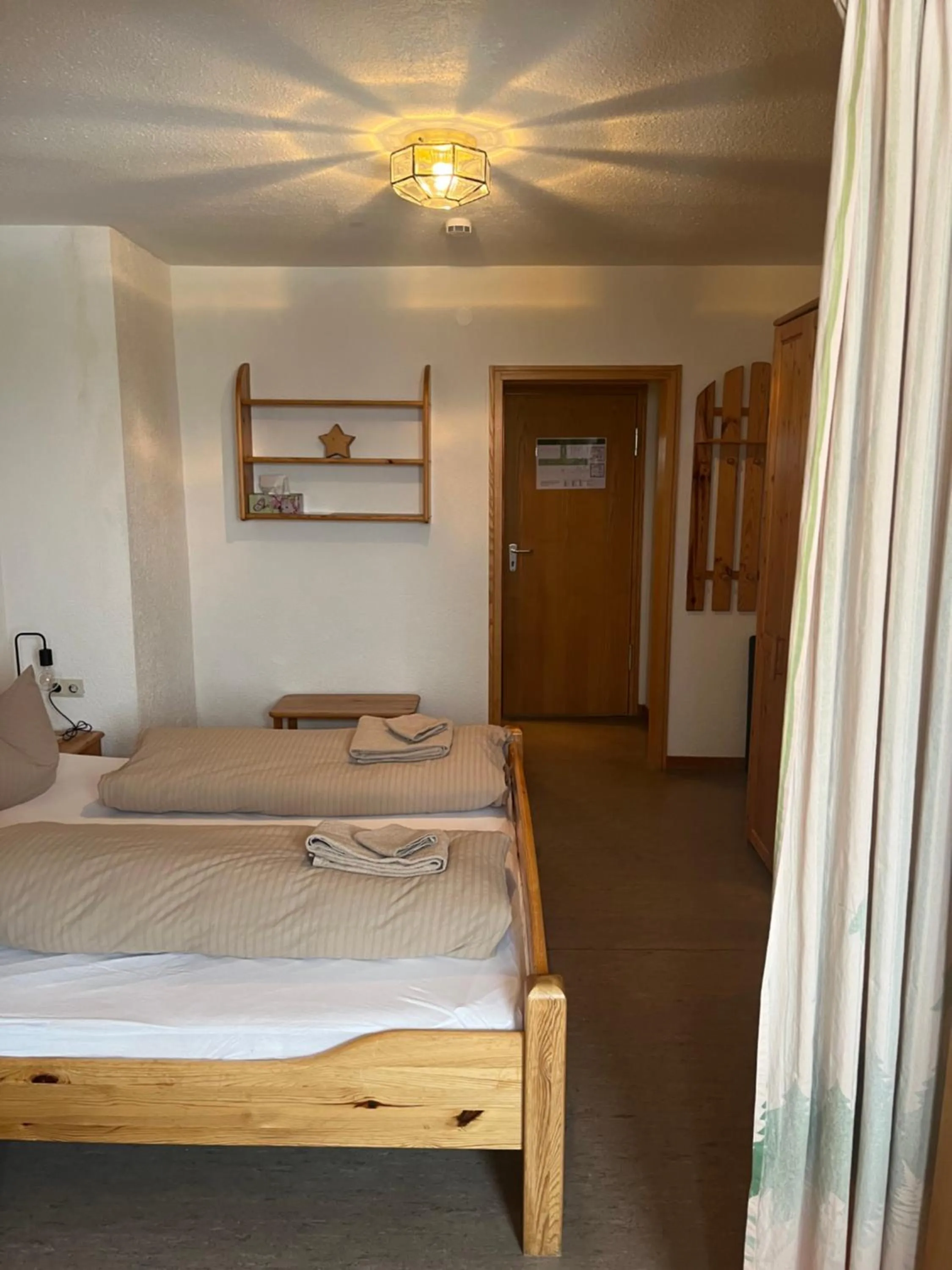 Bedroom, Bed in Berggasthof zur Todtnauer Hütte