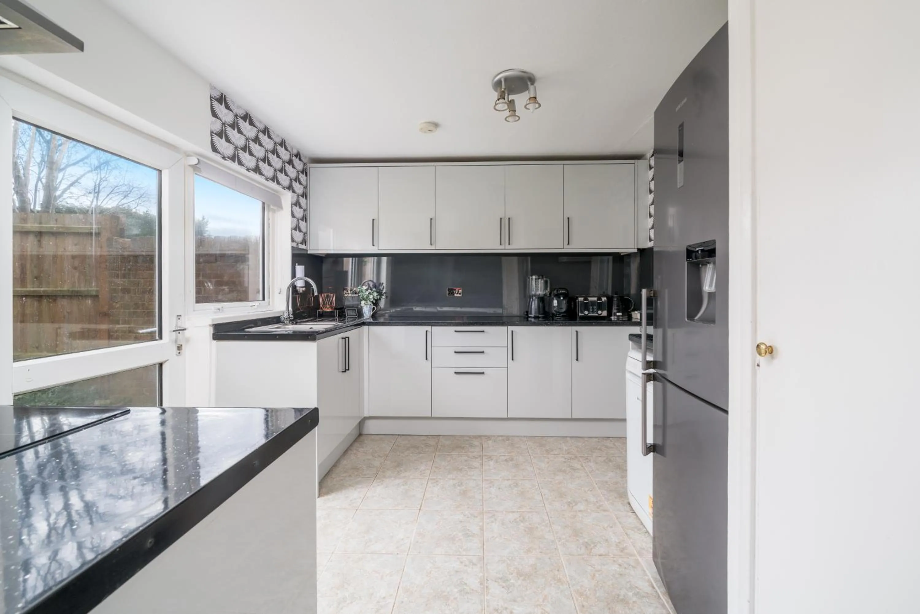 Bedroom in Skyvillion-STEVENAGE Amazing 3Bed House, Garden, Free Off Street Parking for 2 Cars, WiFi