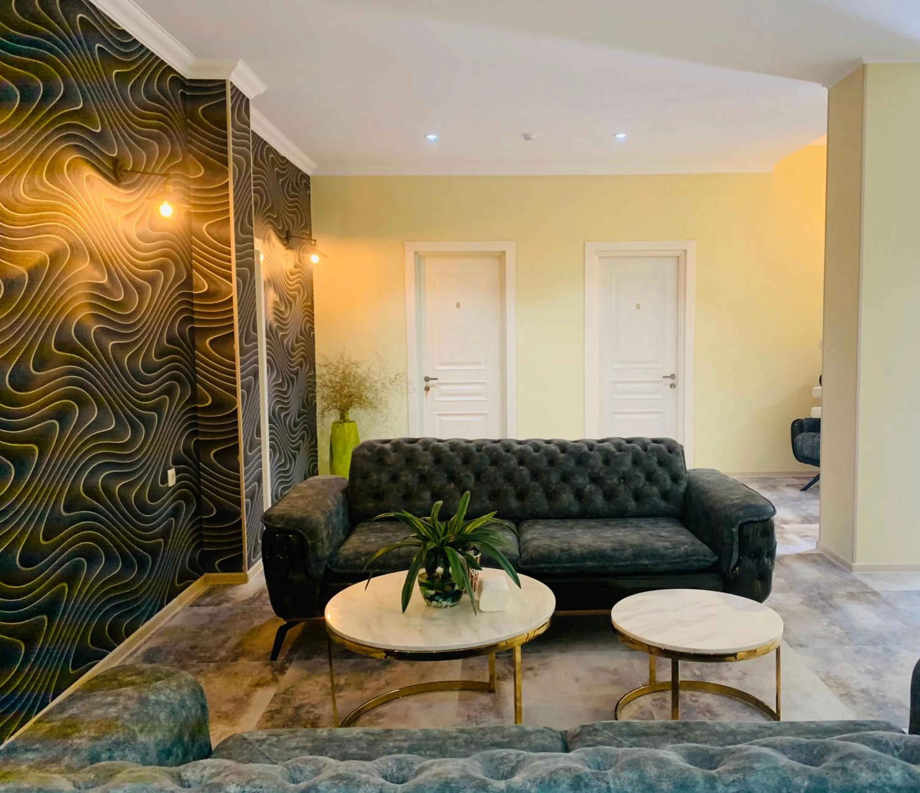 Seating area in Wald Hotel Lagodekhi Rooms