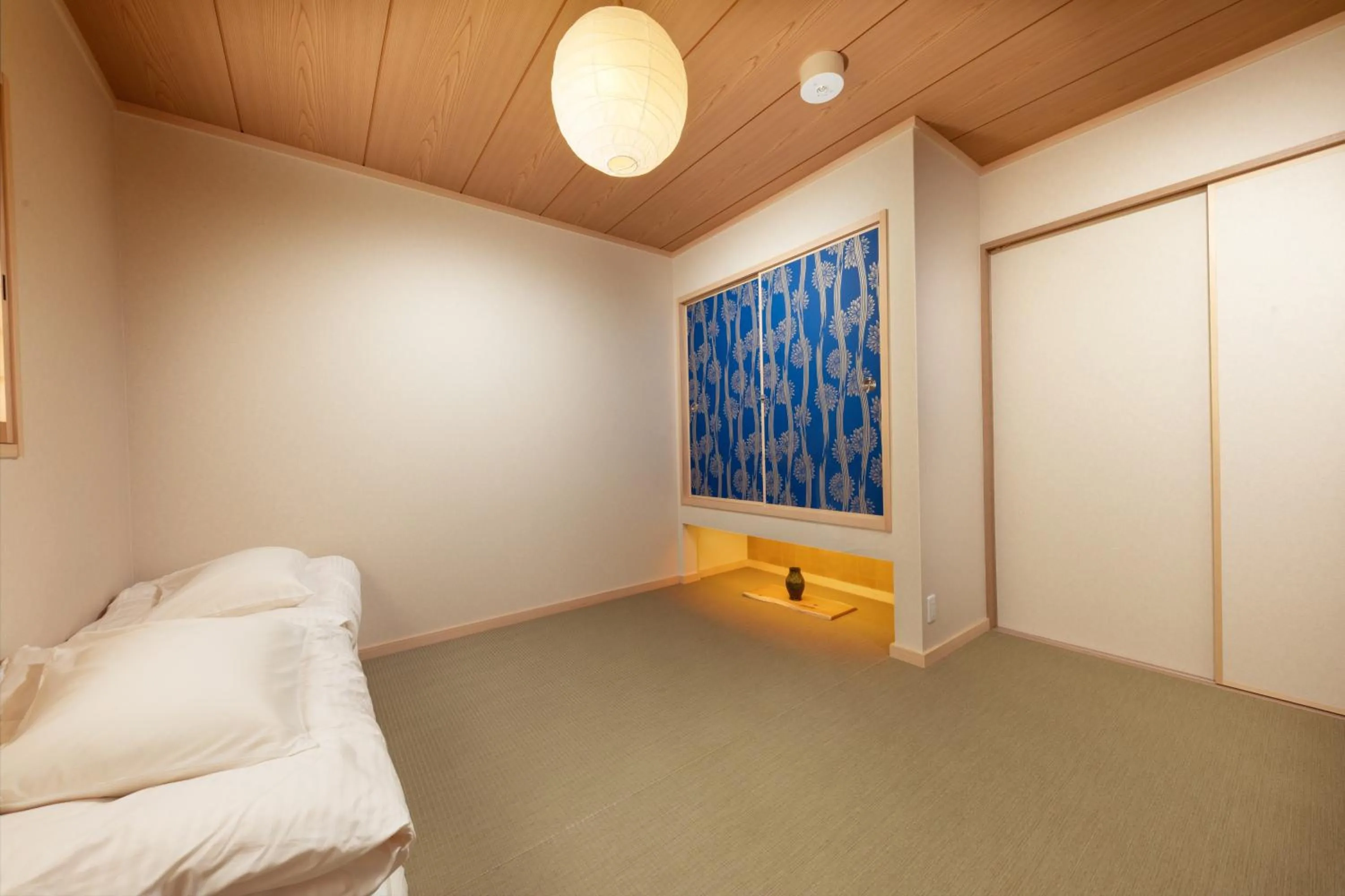 Living room, Bed in Connect inn Kujo-Kawaramachi