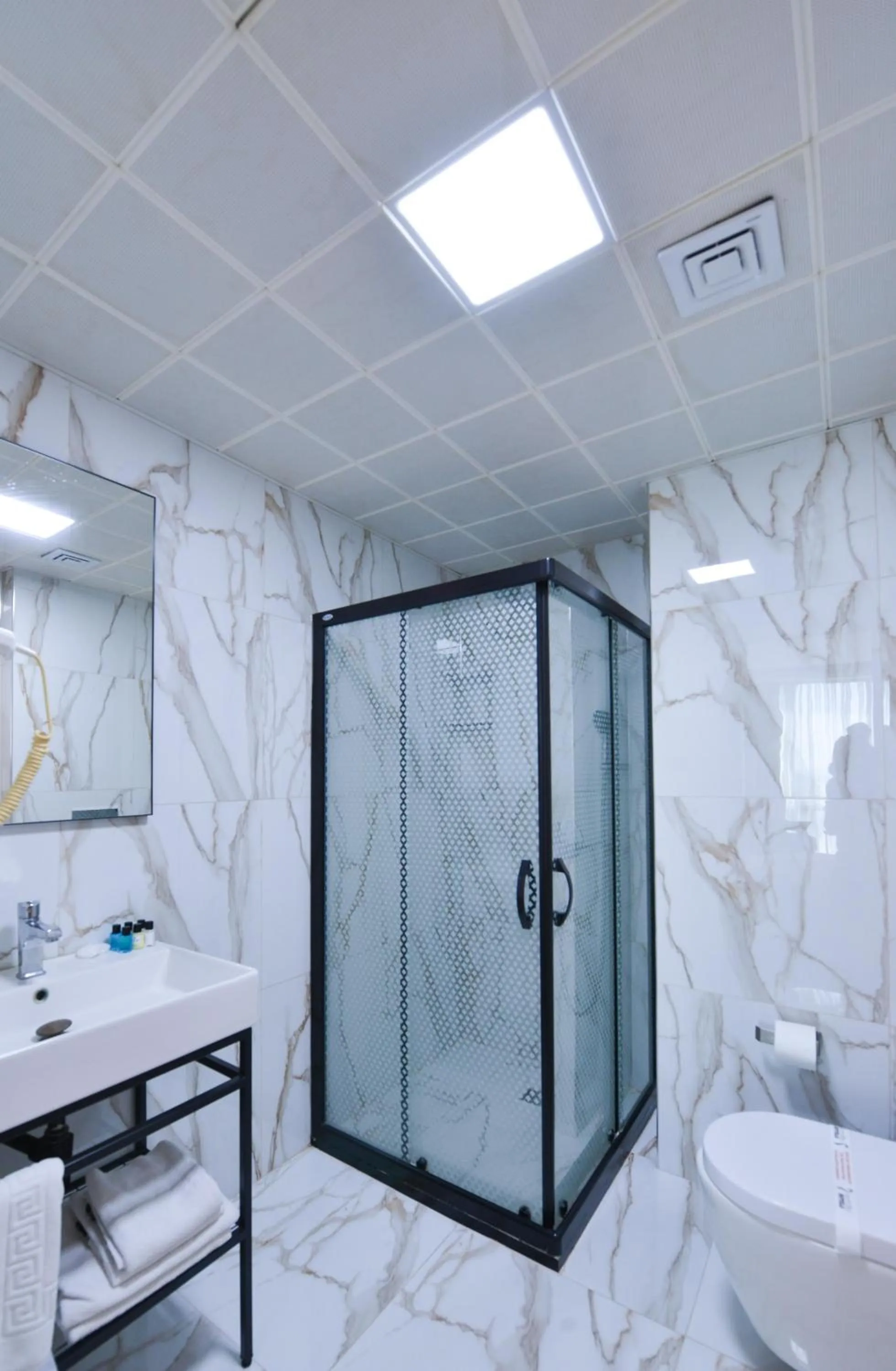 Shower in İstport Hotels