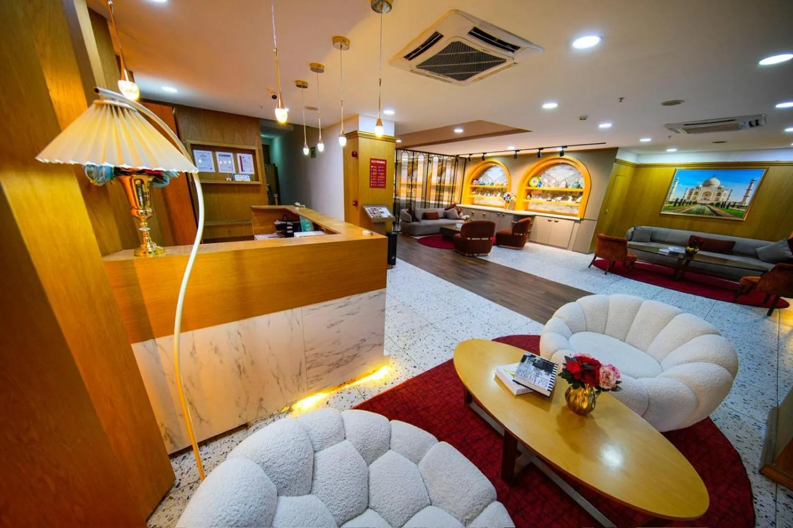 Communal lounge/ TV room in İstport Hotels