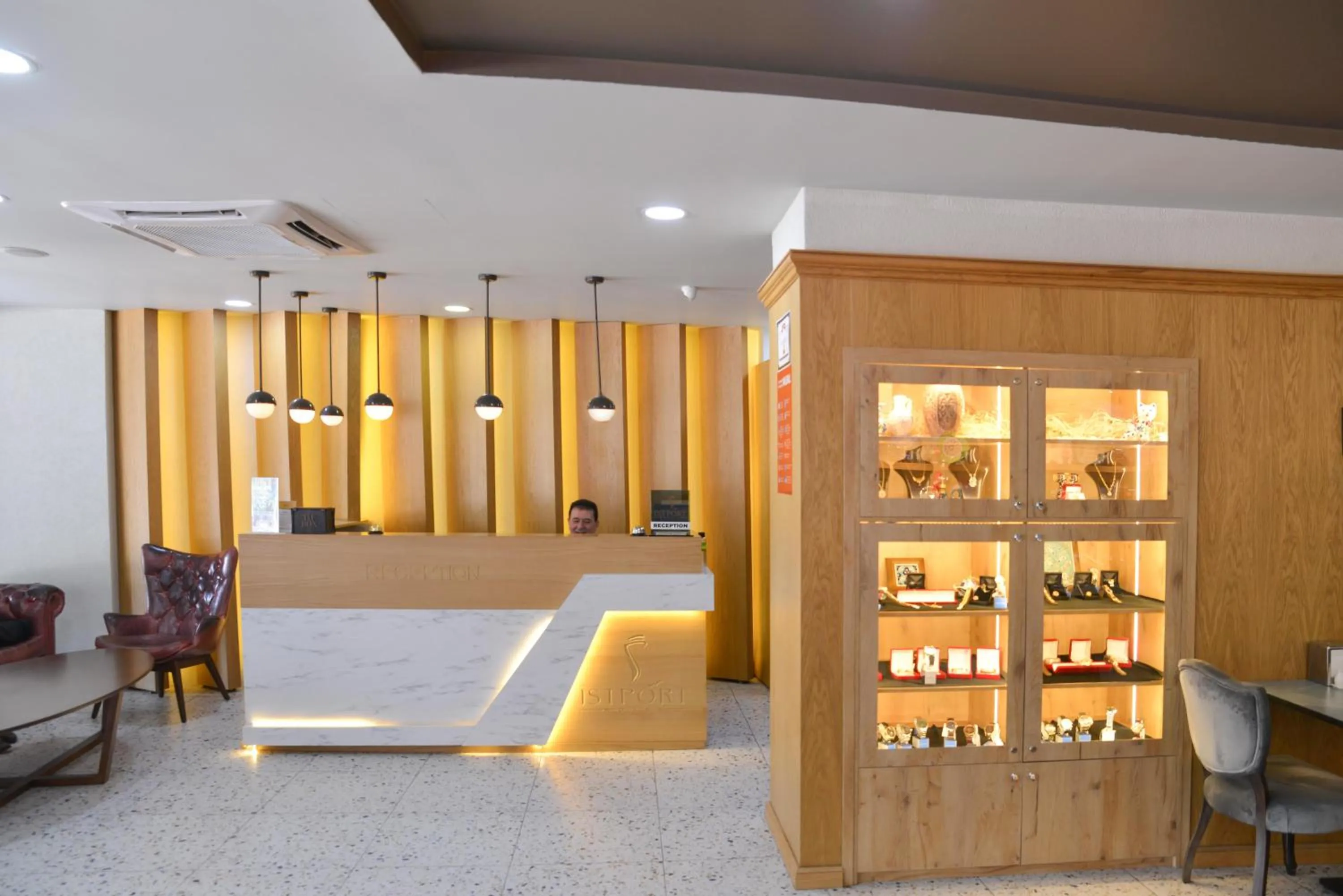 Lobby or reception in İstport Hotels