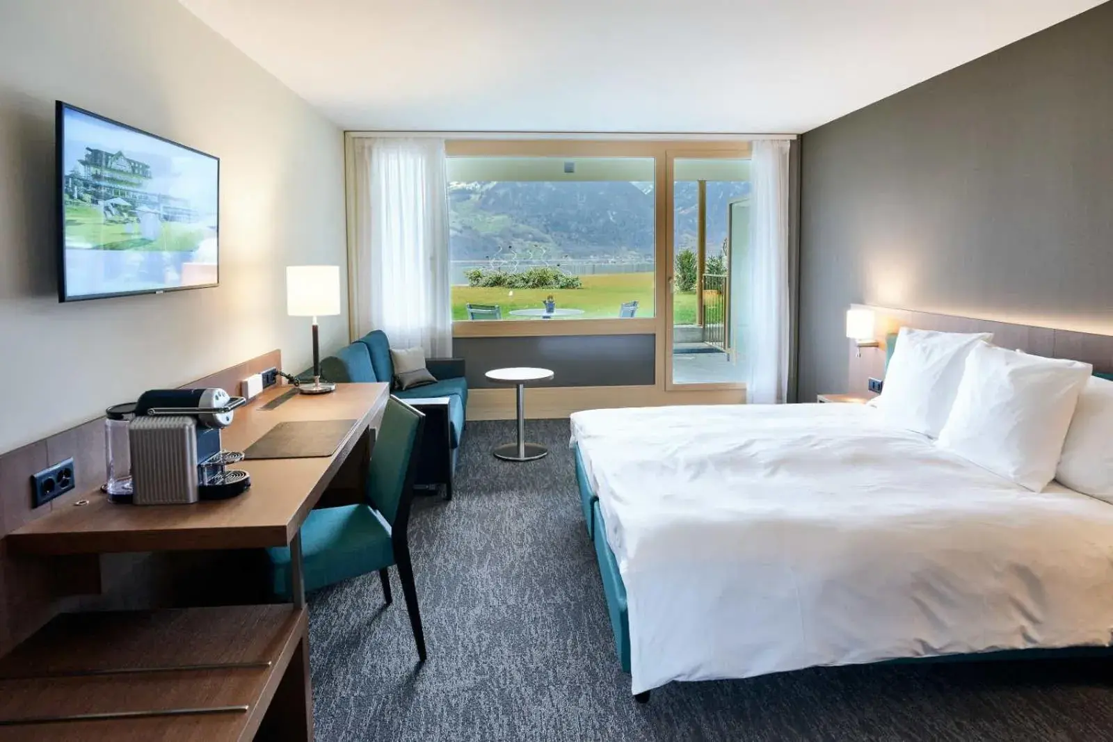 Premium Lakeside Double Room in Belvédère Strandhotel Premium Lakeside Double Room in Belvédère Strandhotel