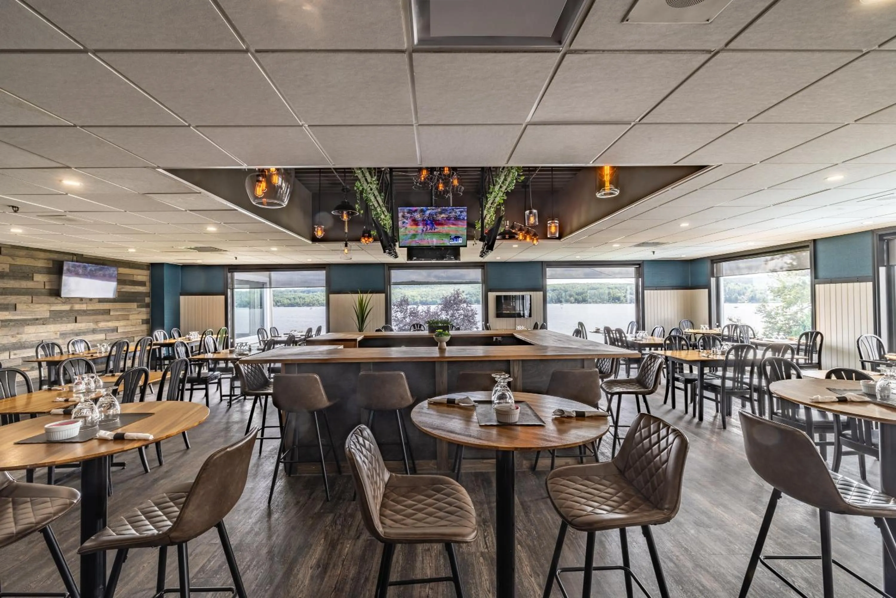 Restaurant/places to eat in Manoir Lac-Etchemin