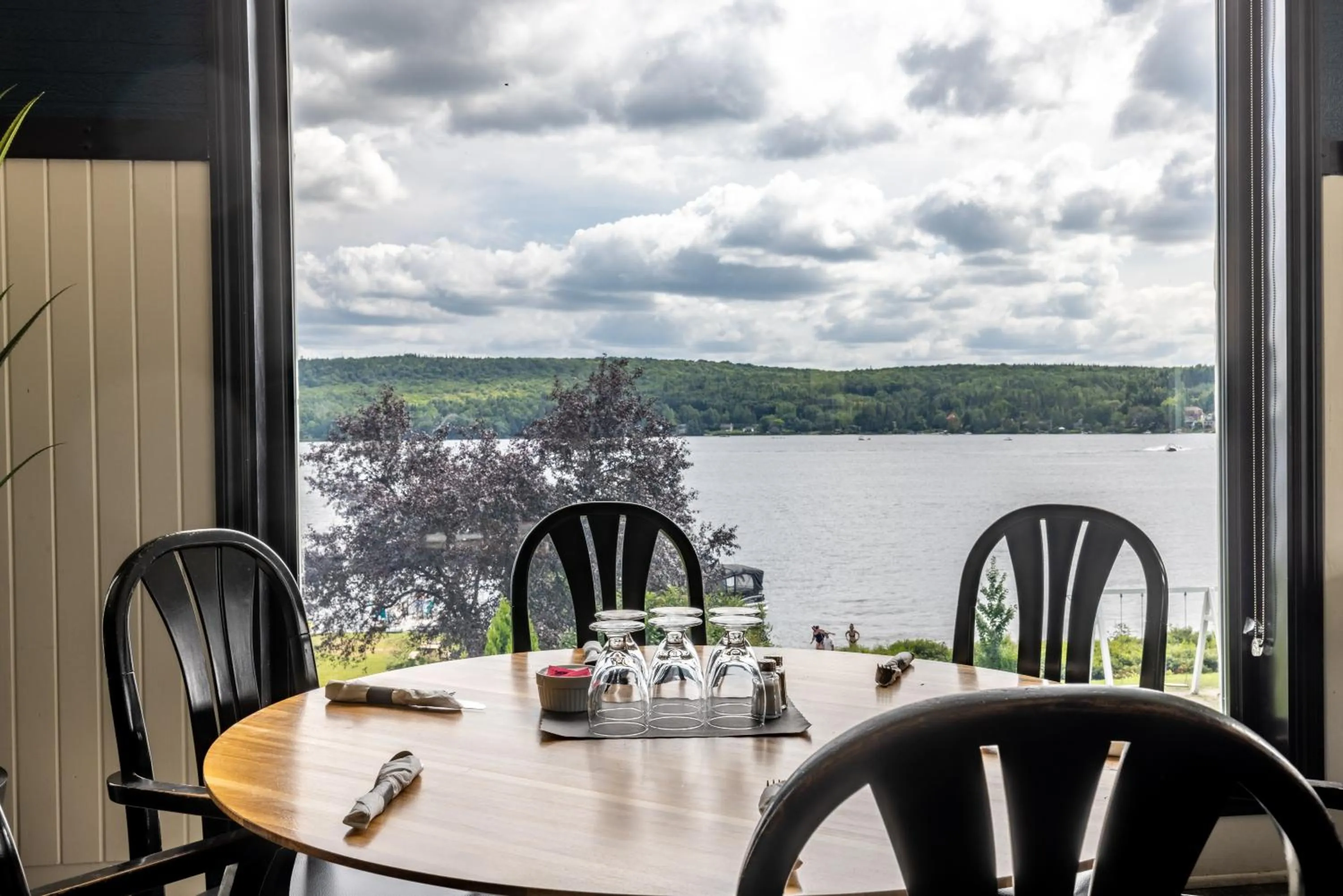 Restaurant/places to eat in Manoir Lac-Etchemin