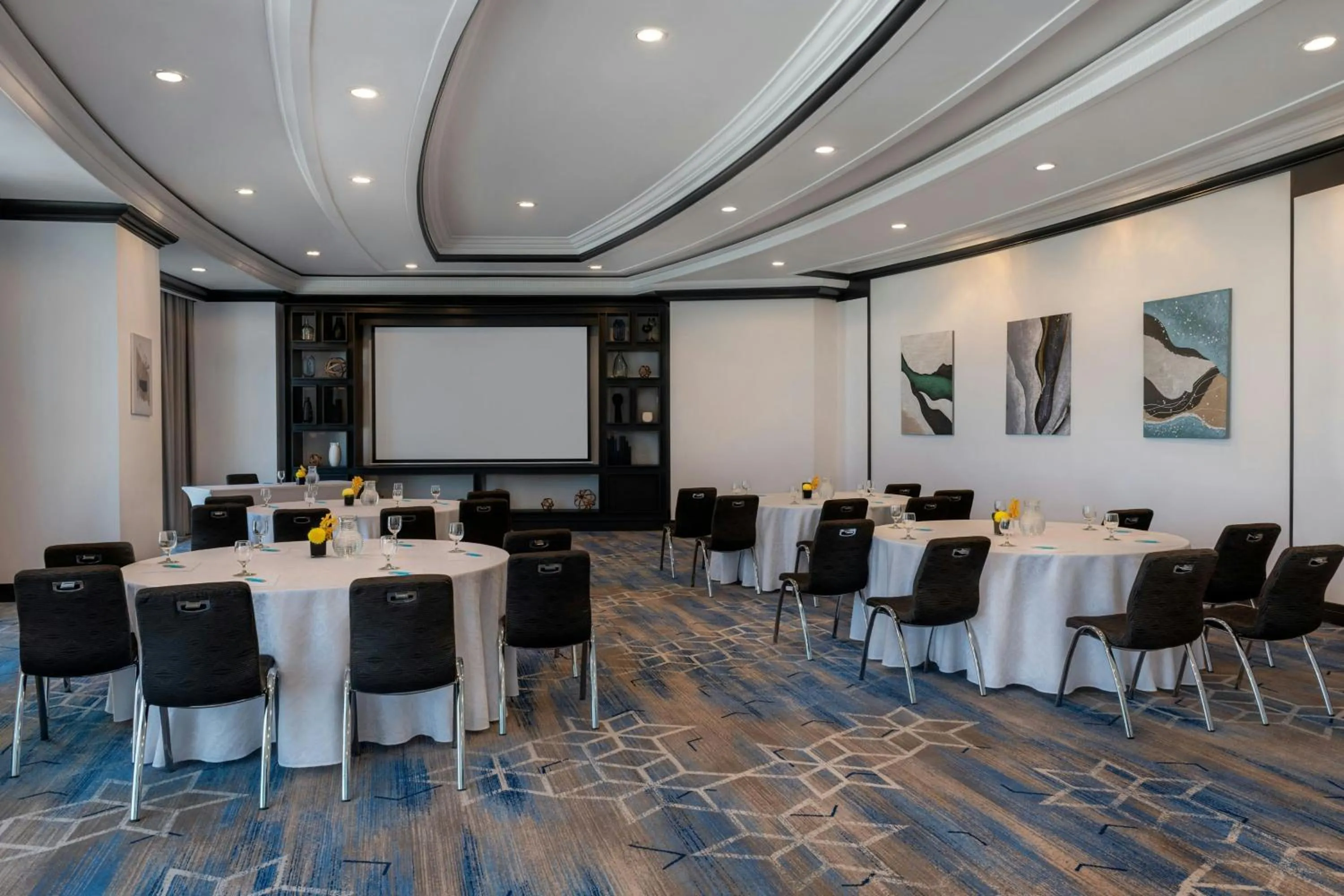 Meeting/conference room in Le Royal Meridien Abu Dhabi
