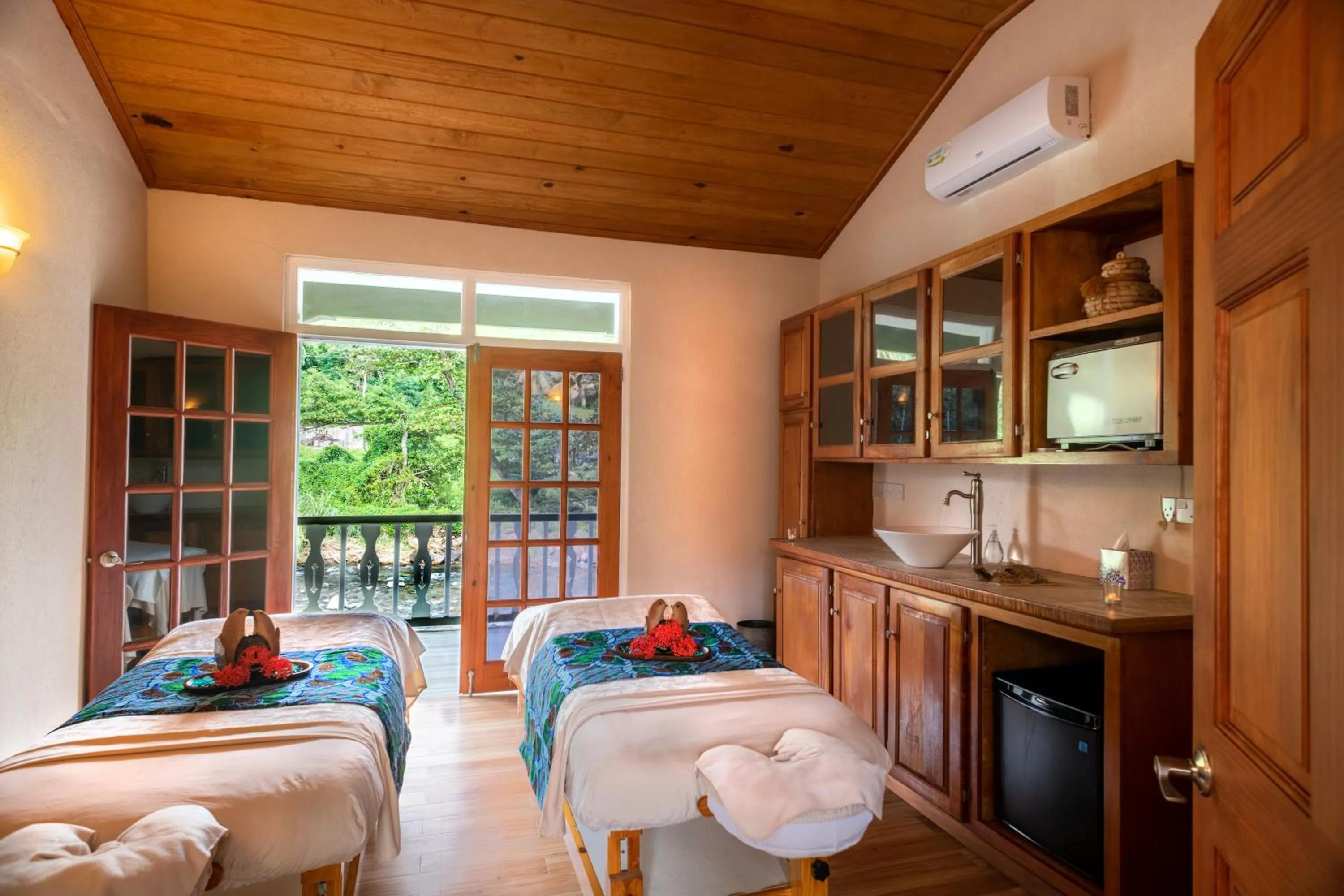 Spa and wellness centre/facilities in Rosalie Bay Eco Resort & Spa