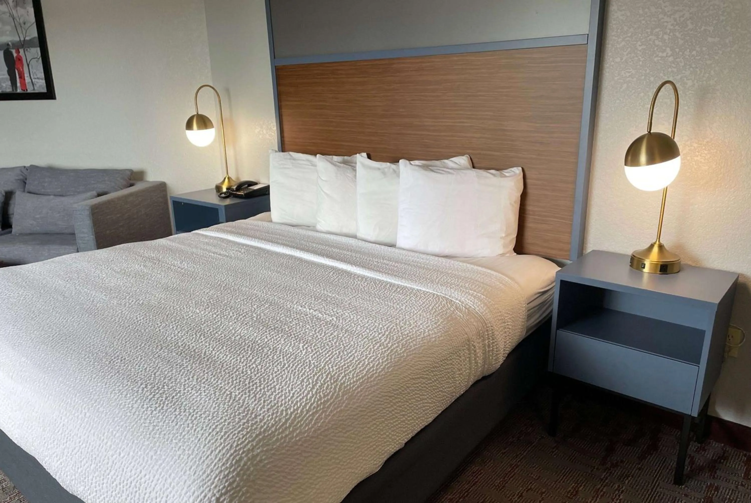 Photo of the whole room, Bed in AmericInn by Wyndham Ankeny/Des Moines