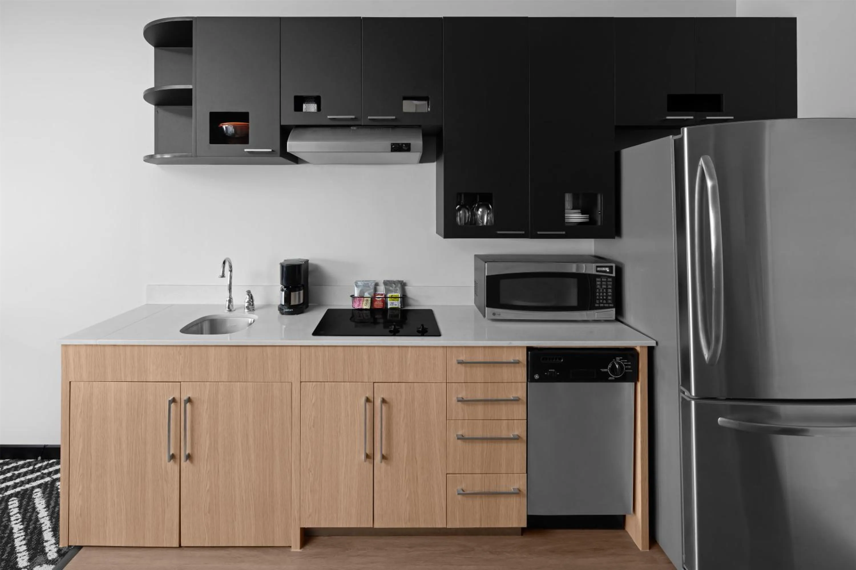 Kitchen or kitchenette in Hyatt House Pittsburgh-South Side