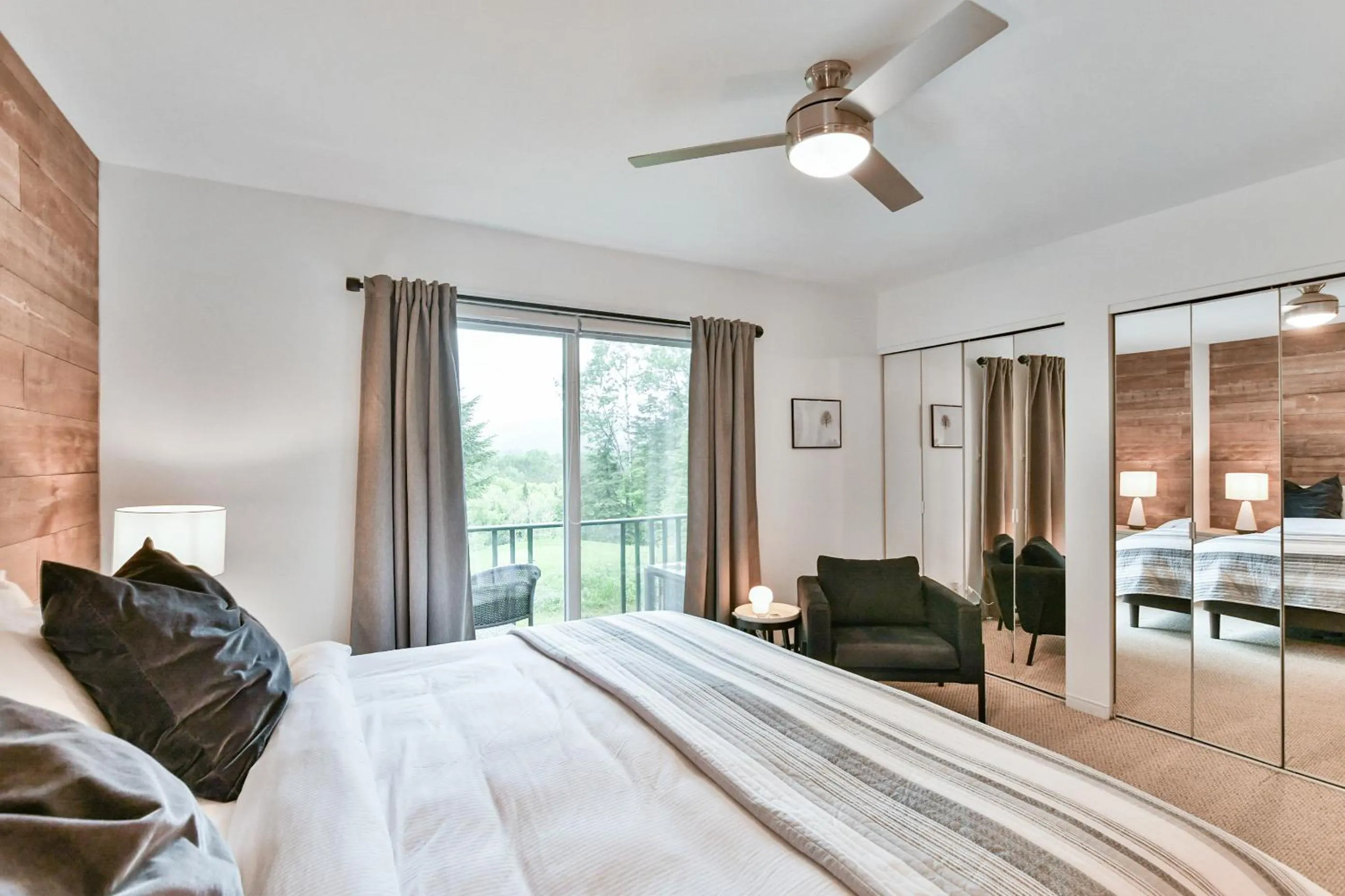 Bed in Aiglon by Rendez-Vous Mont-Tremblant