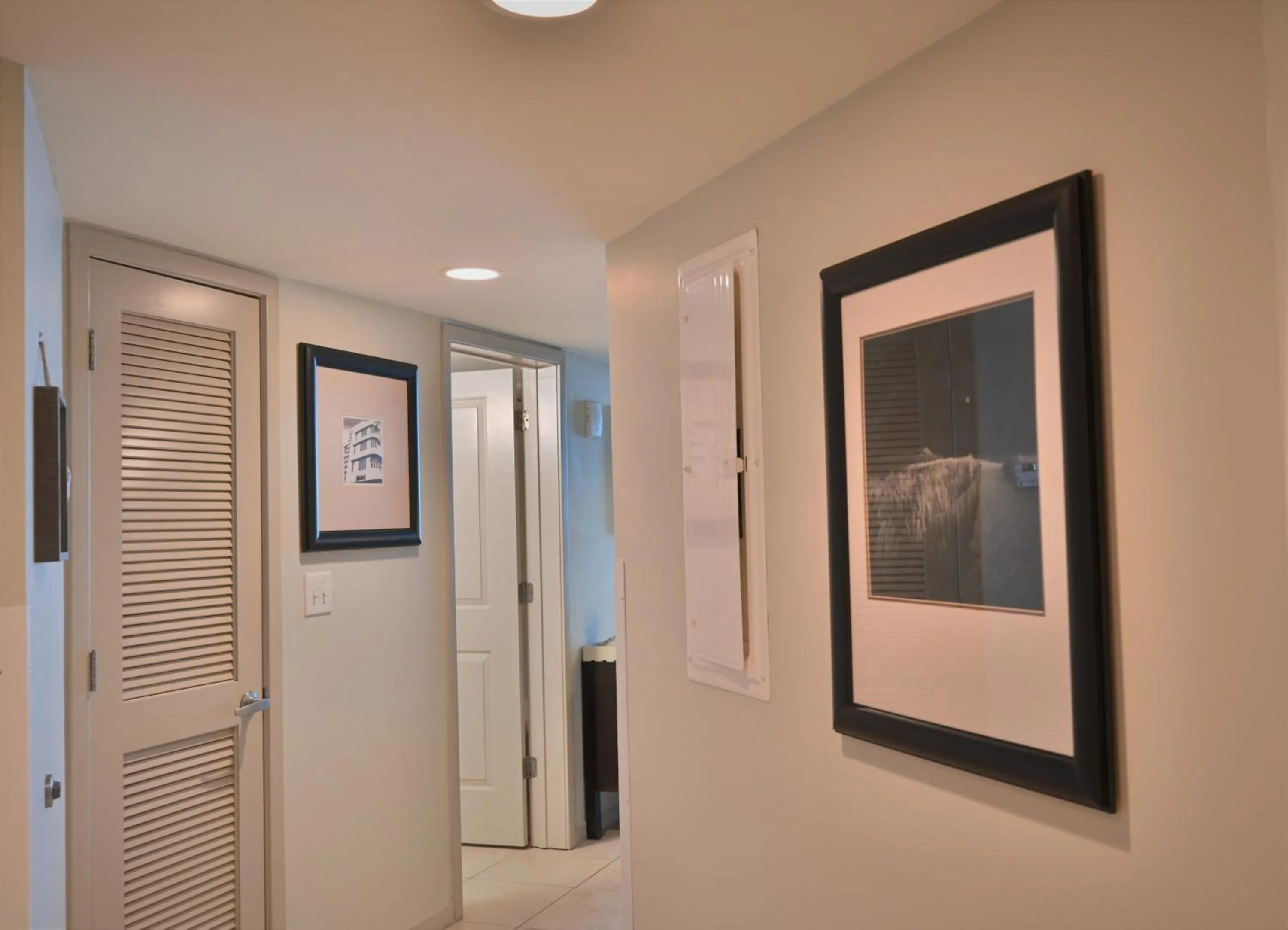 Decorative detail in Spectacular Ocean Front Real 1 Bedroom Condo, 2 Ba