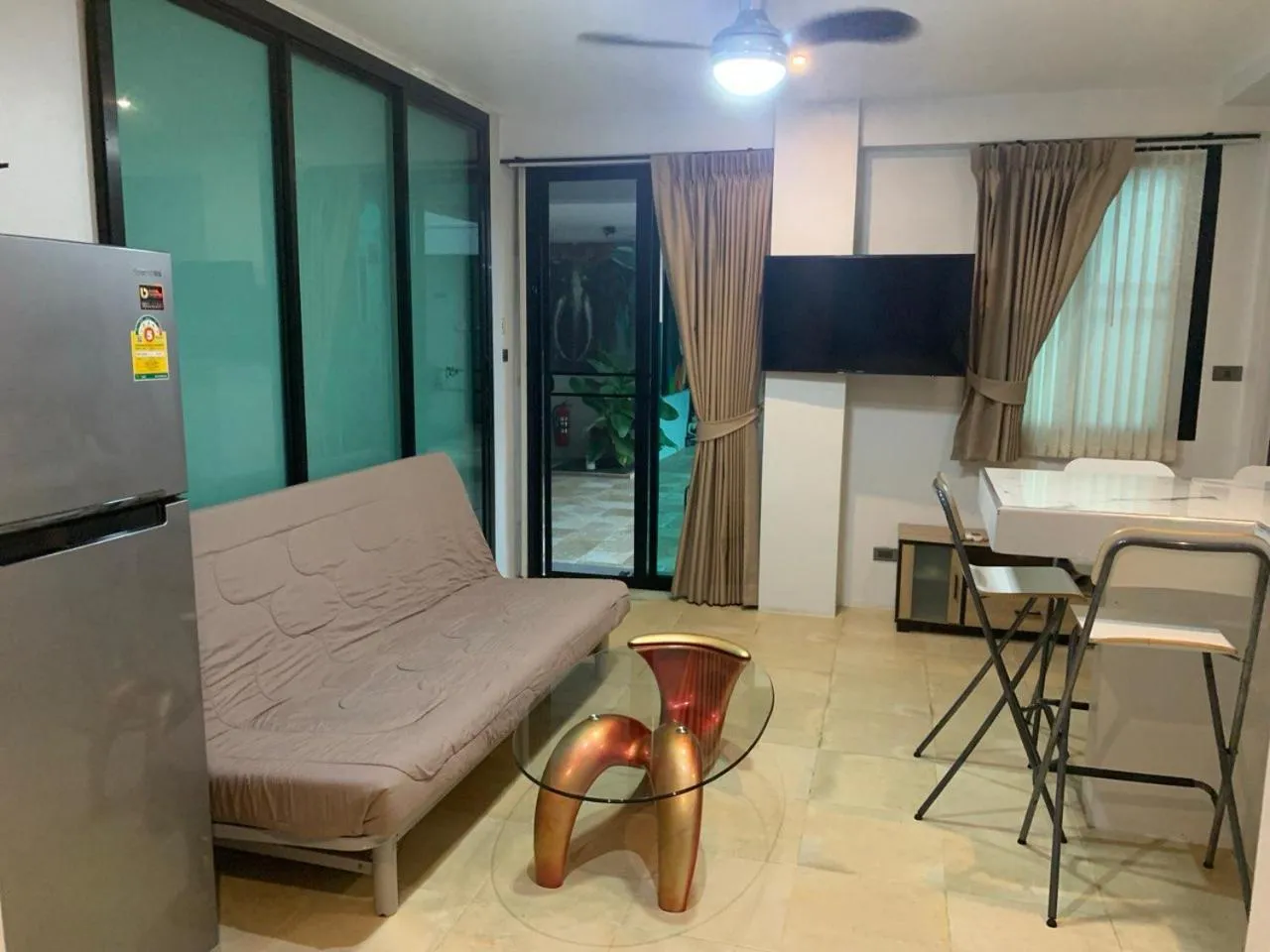 Penthouse Crystal Bay Apartments