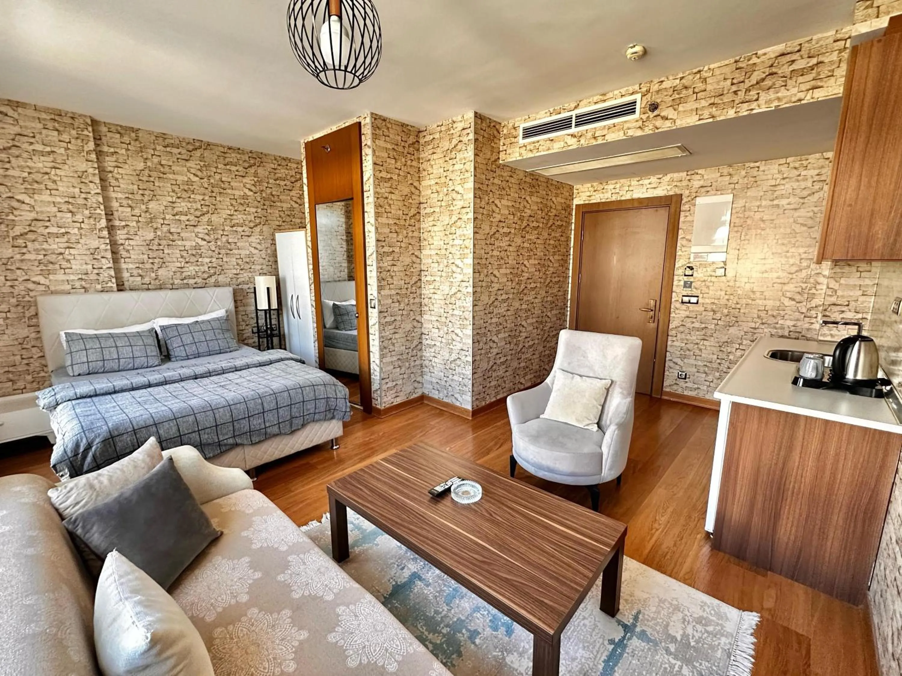 Bed in SABİHA GOKCEN İSTANBUL HOUSES Airport