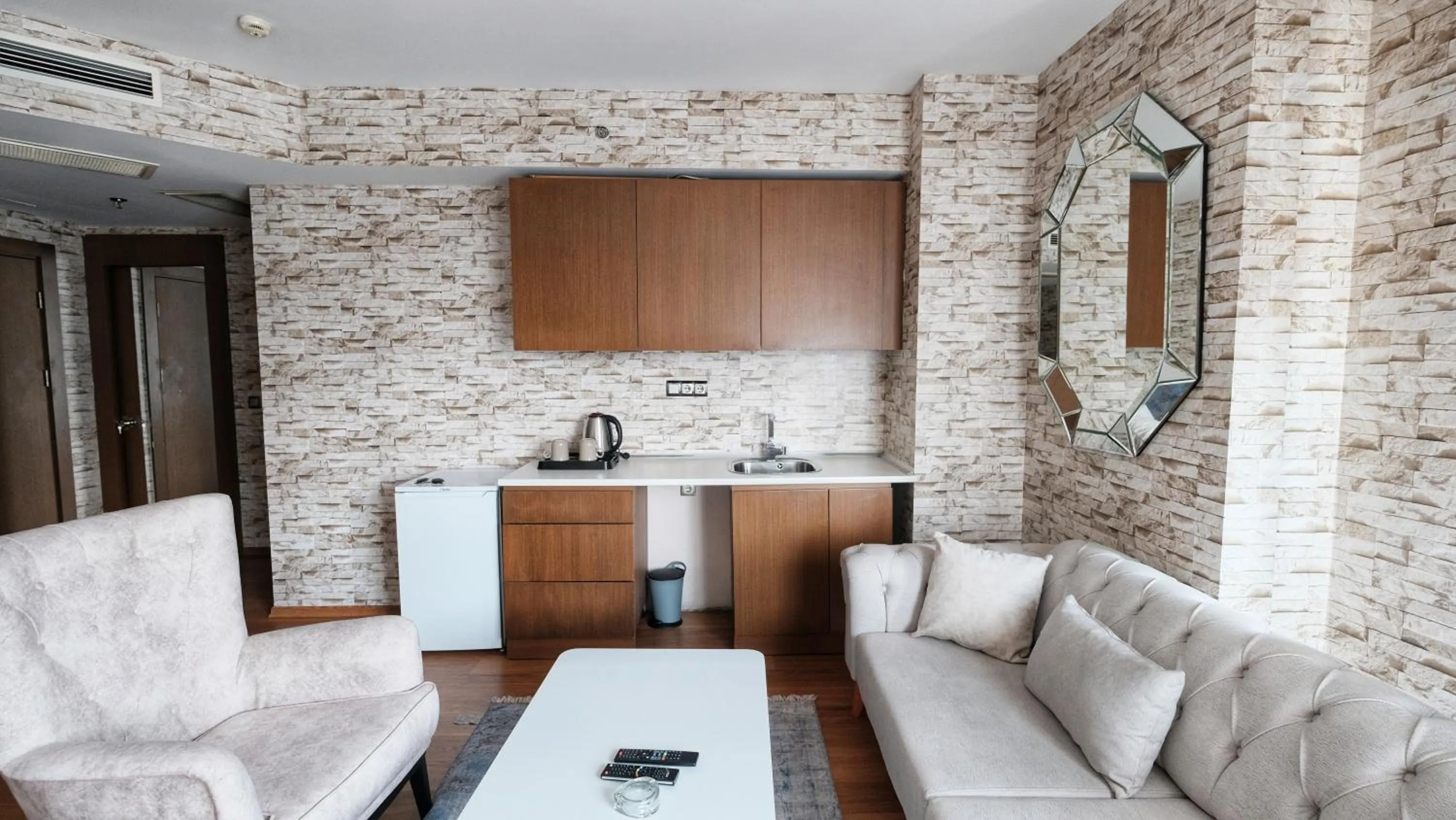 SABİHA GOKCEN İSTANBUL HOUSES Airport