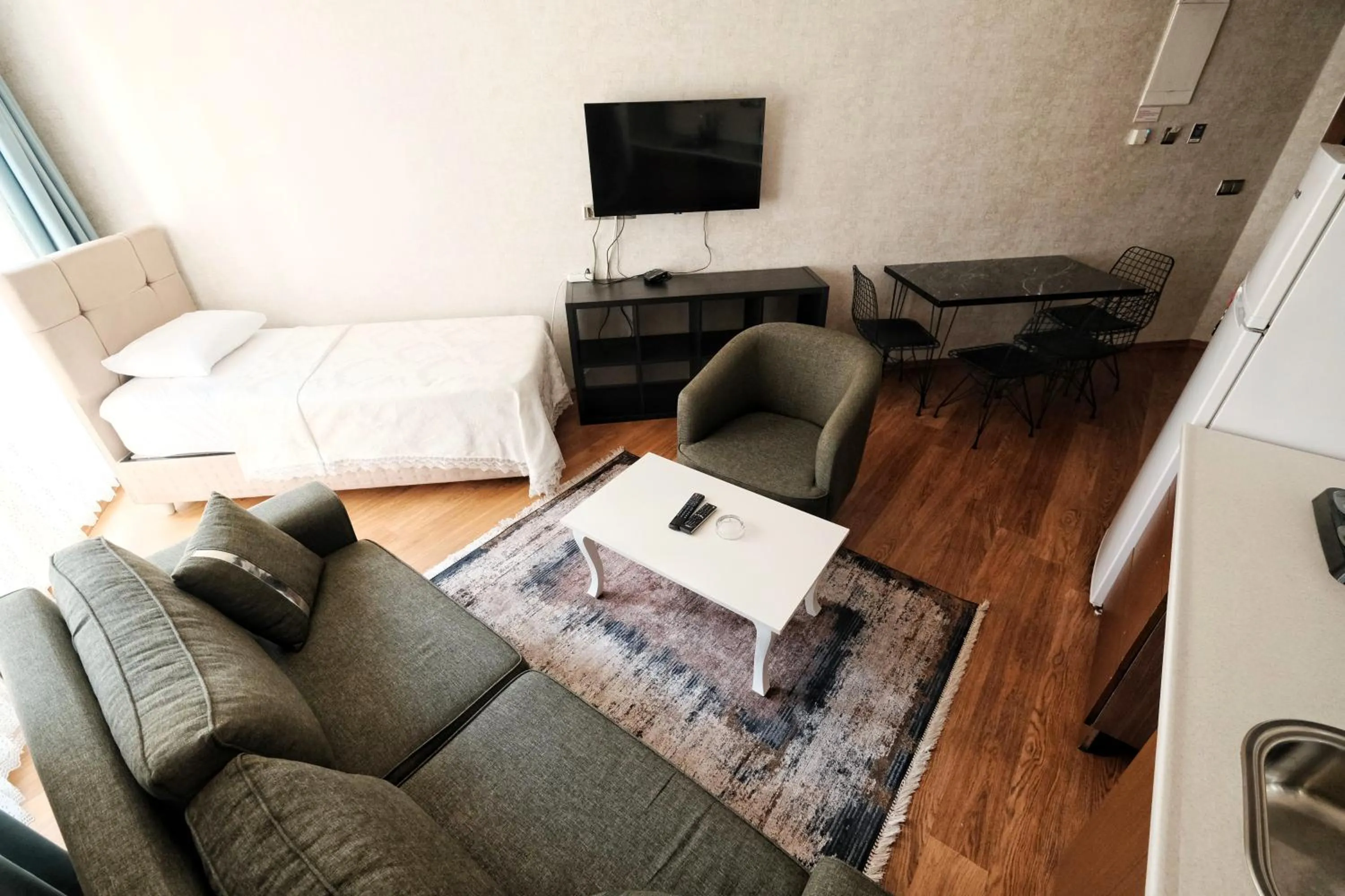 SABİHA GOKCEN İSTANBUL HOUSES Airport