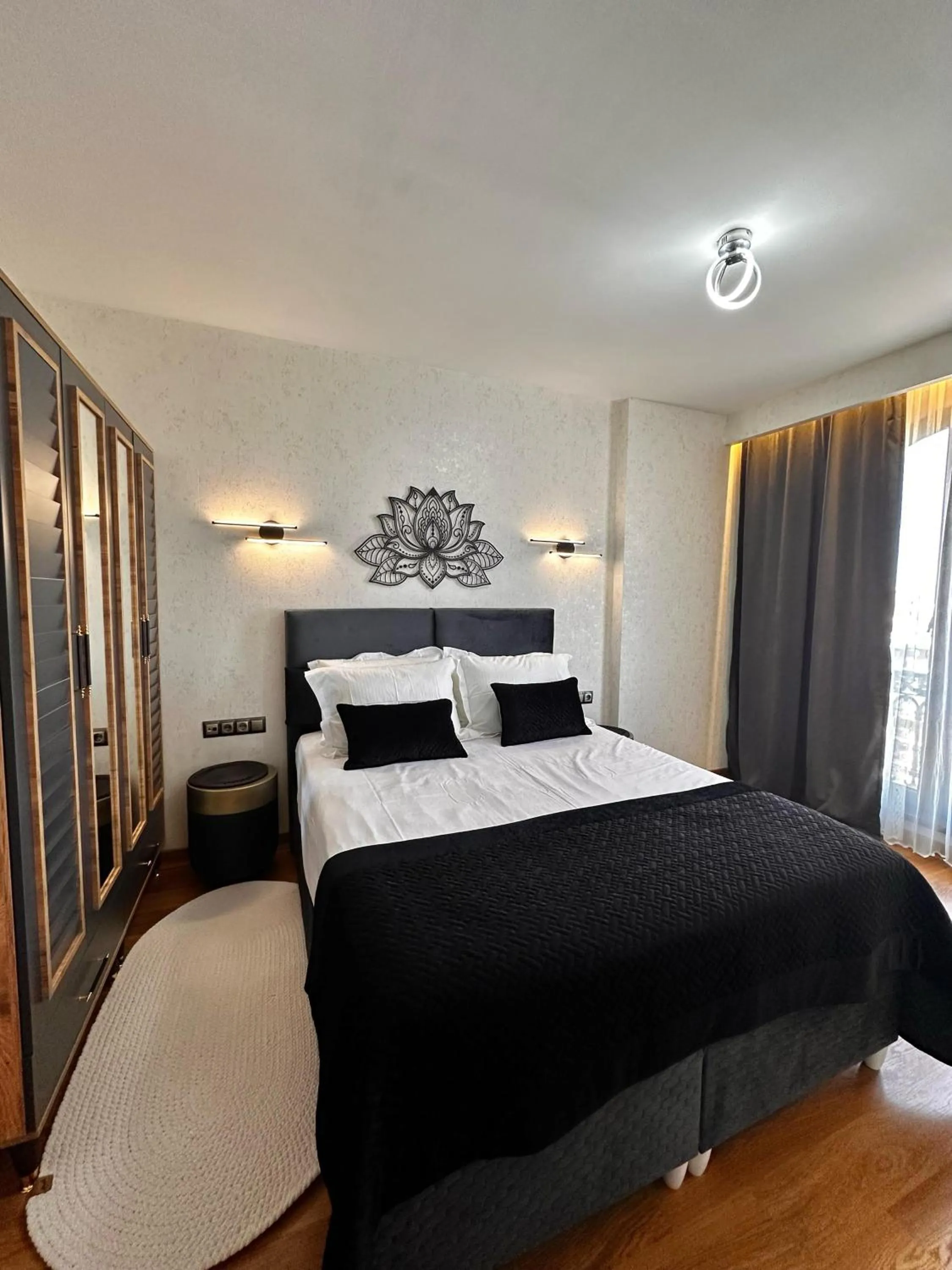 Bed in SABİHA GOKCEN İSTANBUL HOUSES Airport