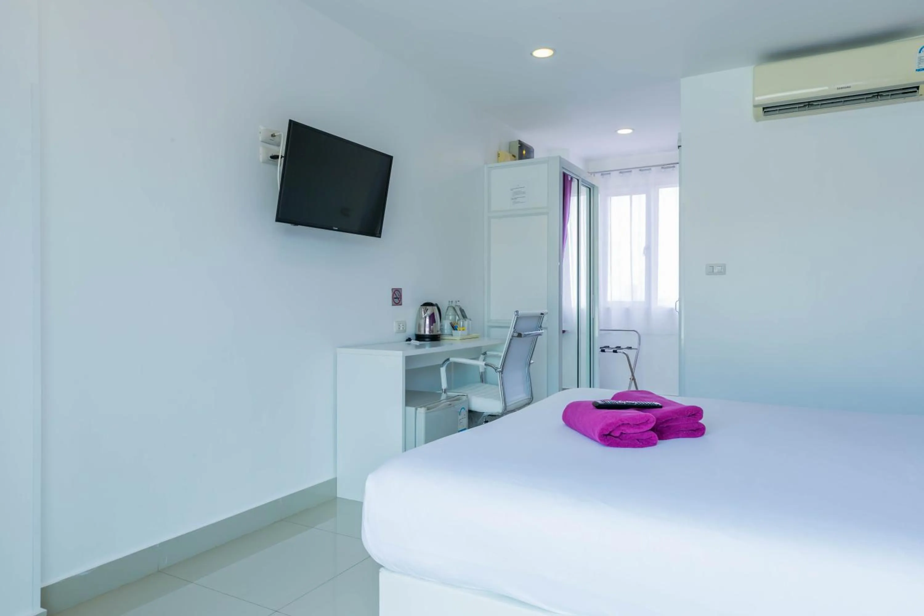 Bedroom, Bed in Hotel Zing