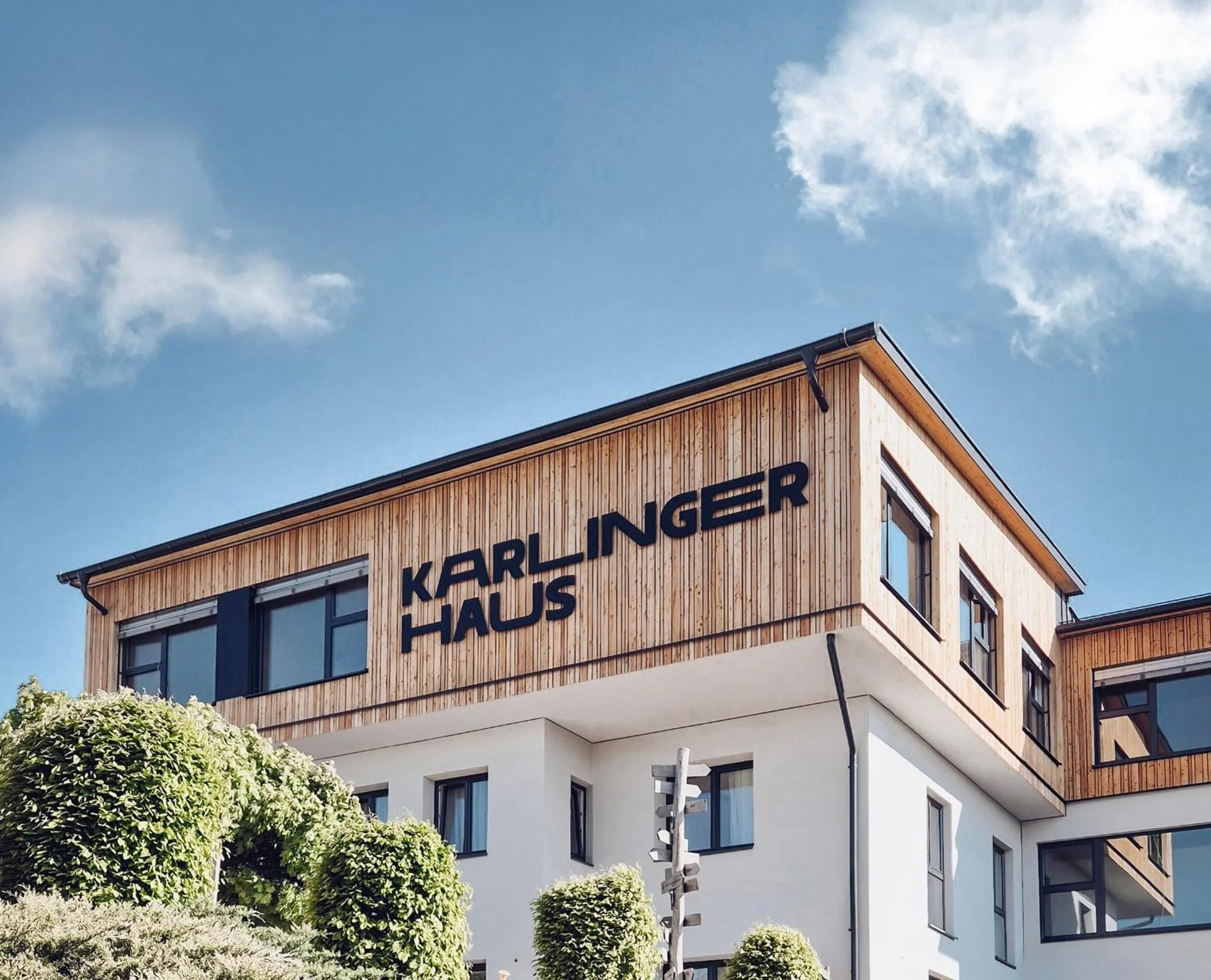 Karlingerhaus Hotel Hostel Home