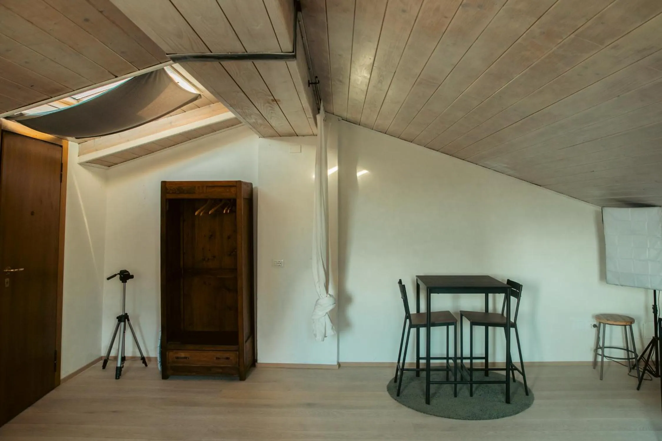 wardrobe in CA11 - Apartments