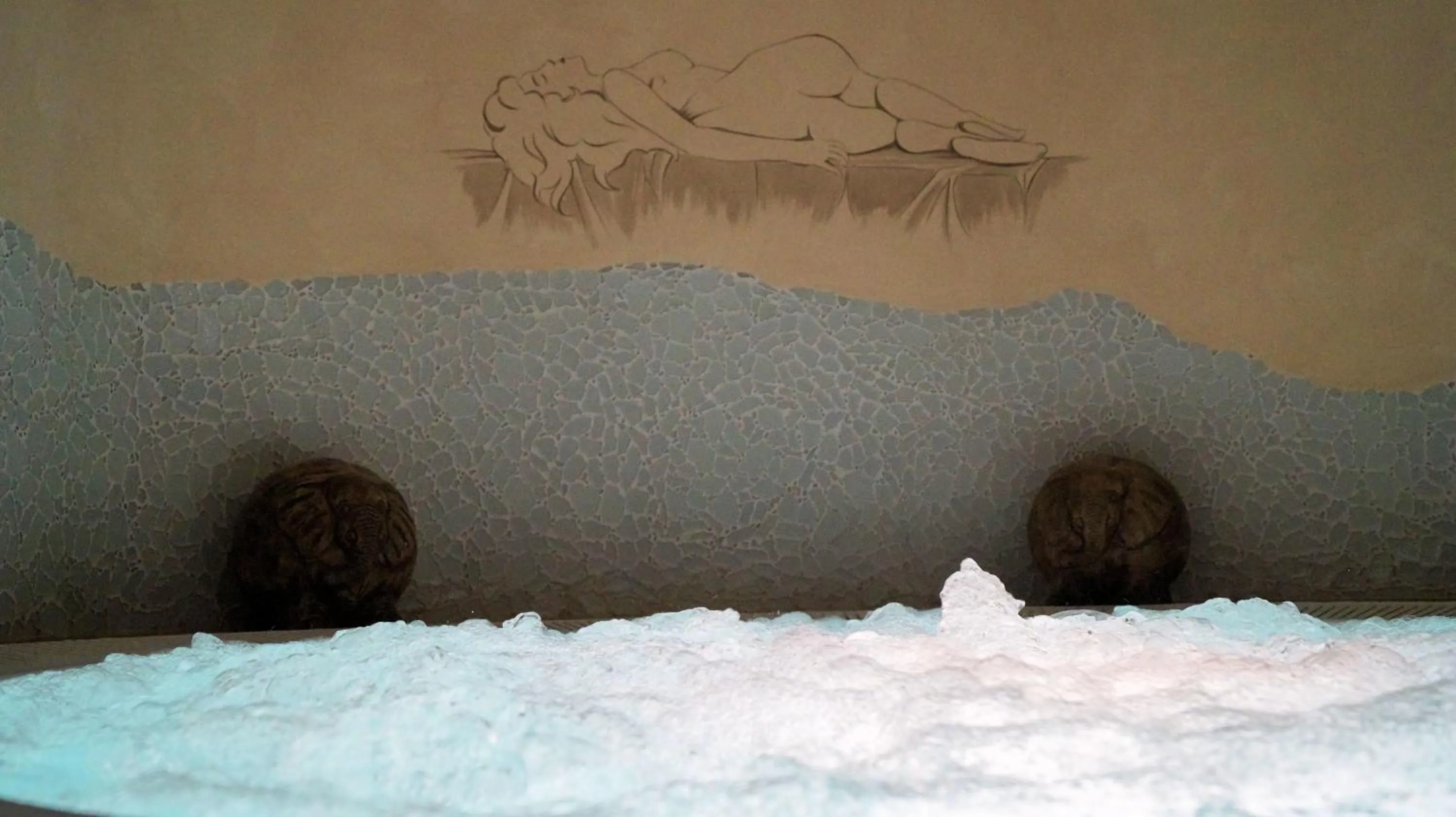 Hot Tub in Villa Anina