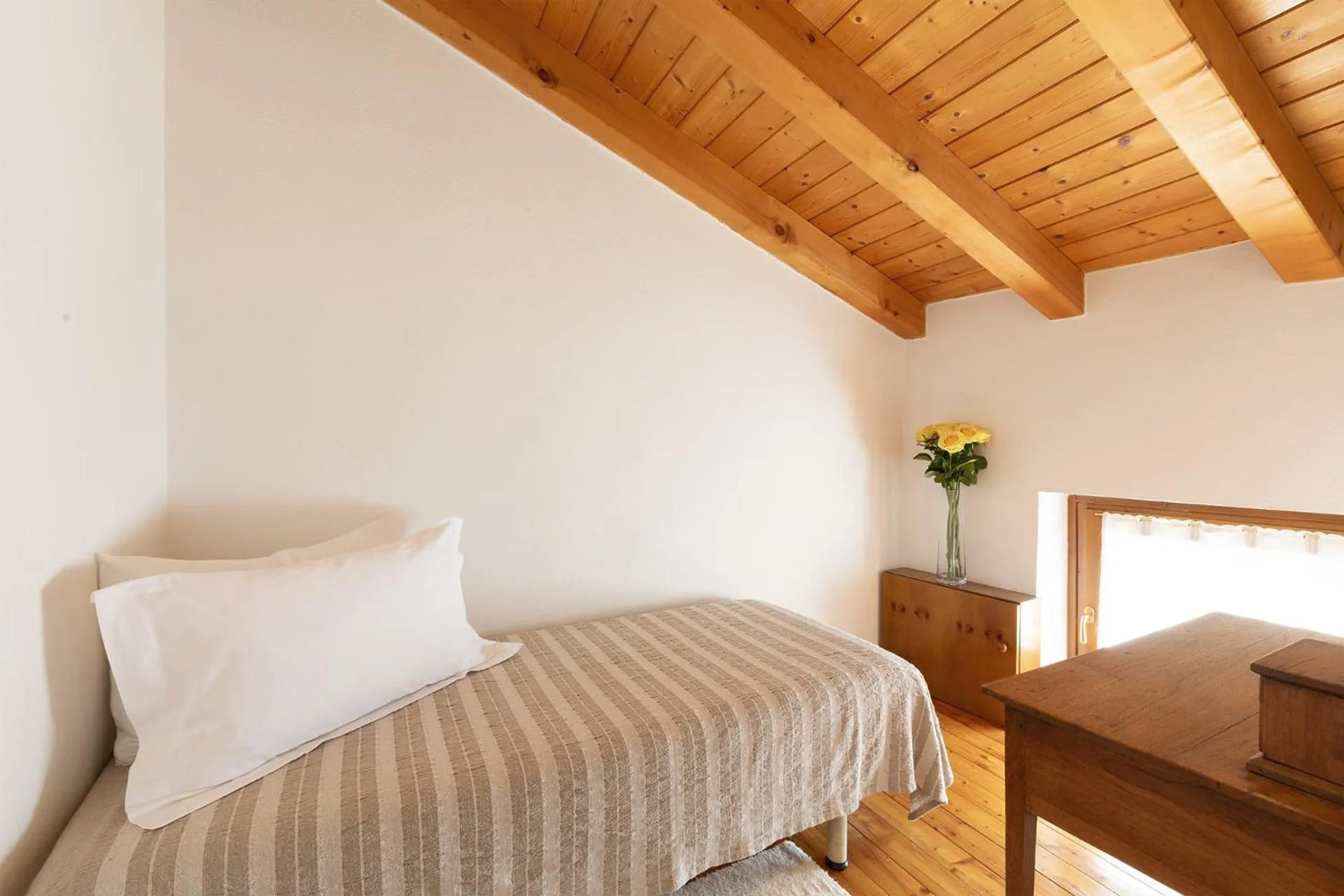 Photo of the whole room, Bed in B&B Antico Borgo Marcemigo