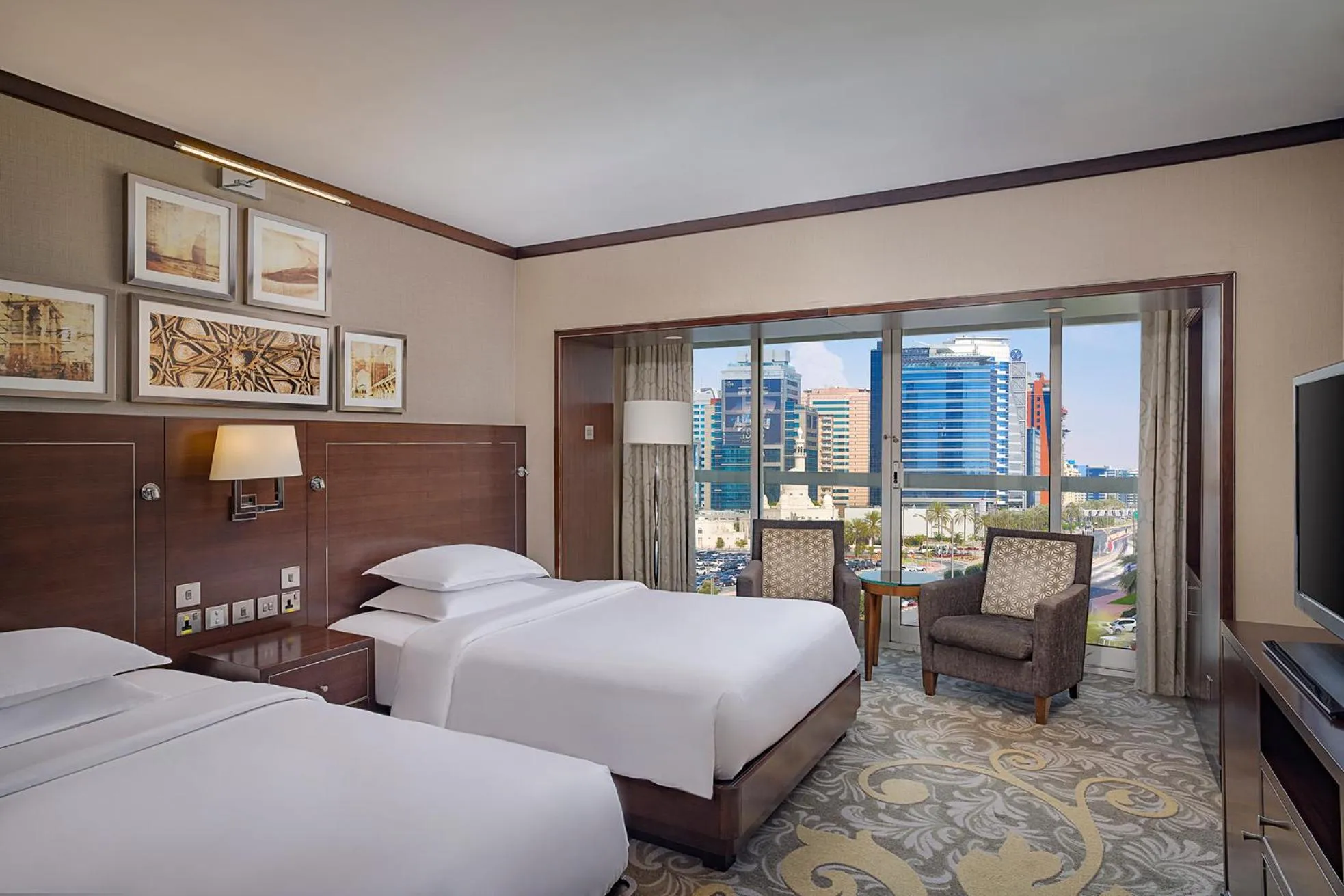 Bedroom, Bed in Sheraton Dubai Creek Hotel & Towers