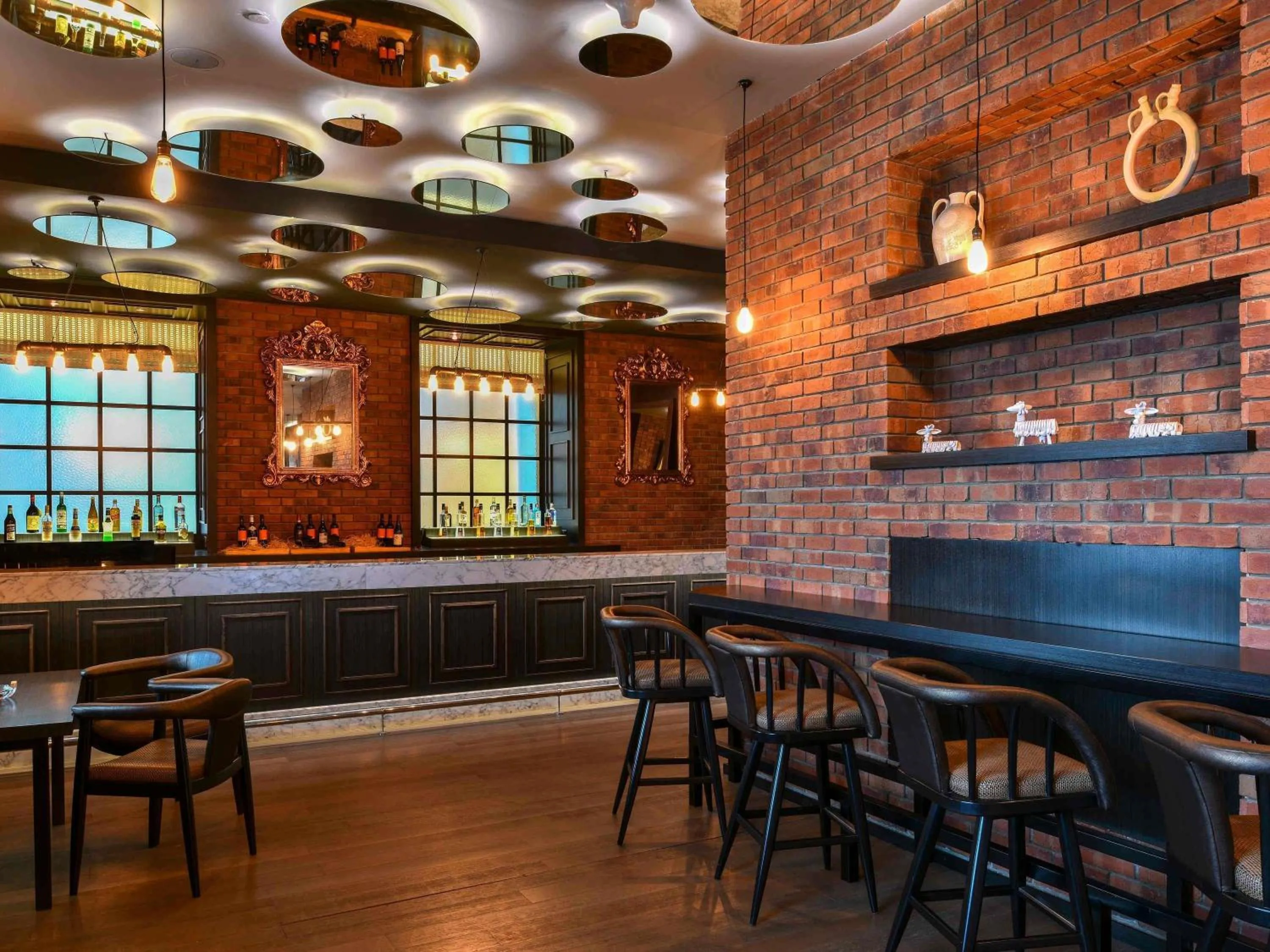 Restaurant/places to eat in Raffles Dubai