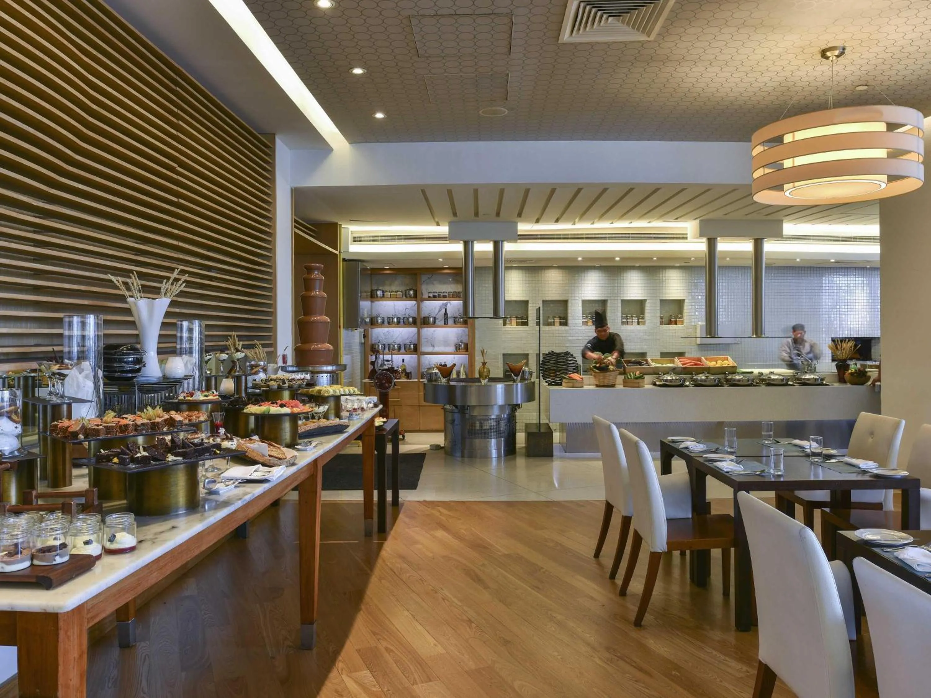 Restaurant/places to eat in Raffles Dubai