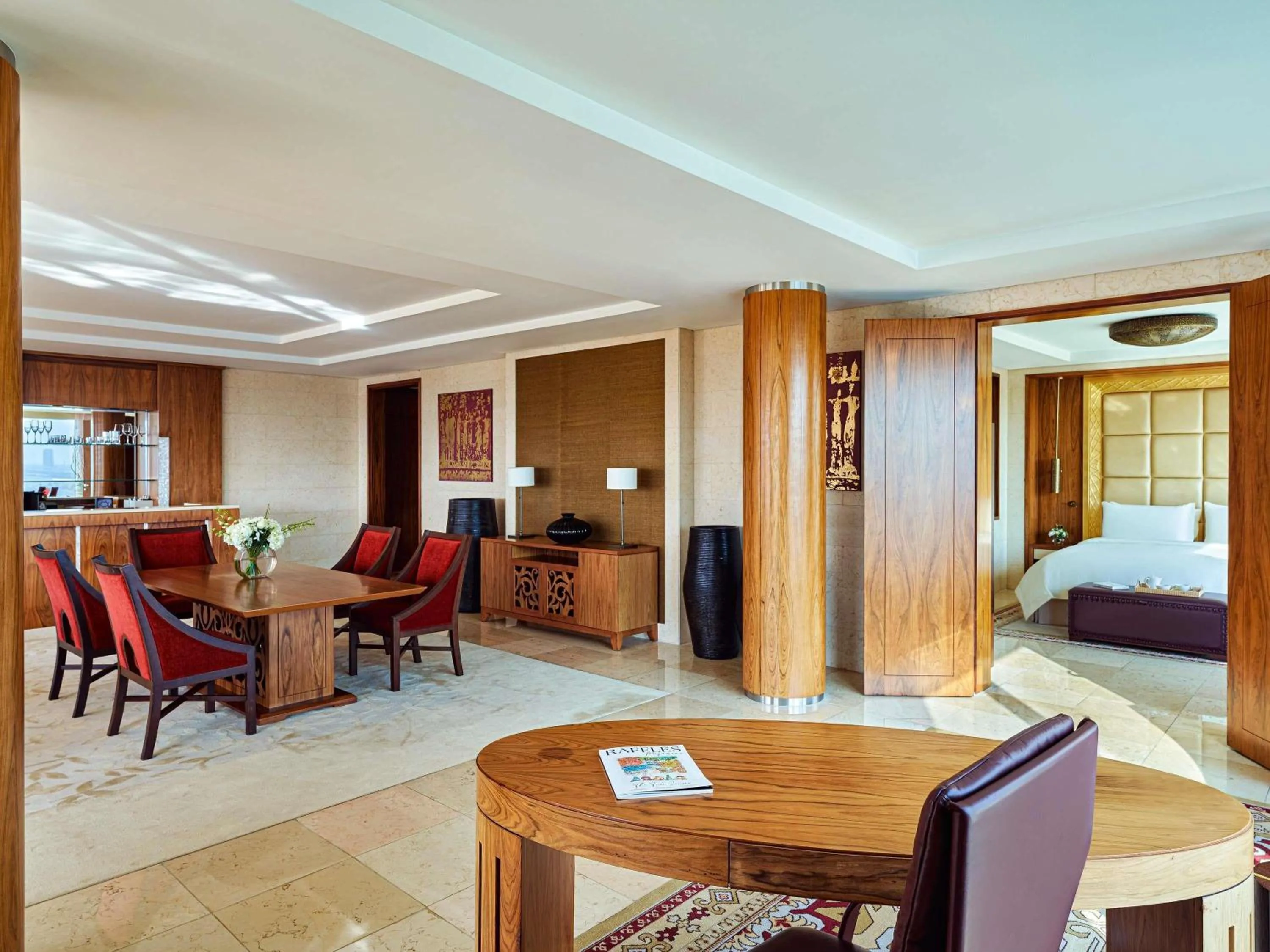 Bedroom, Bed in Raffles Dubai