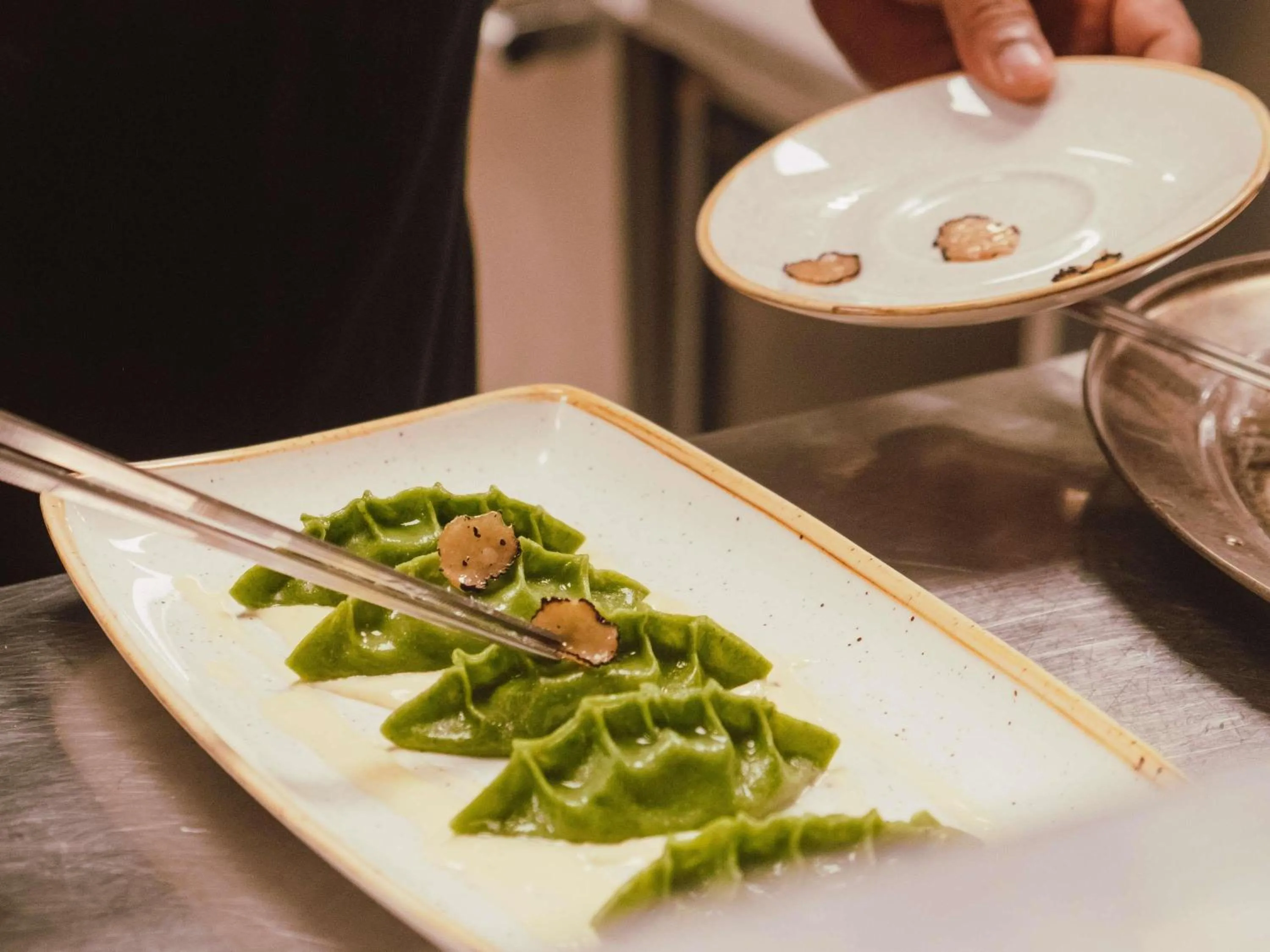 Restaurant/places to eat in Raffles Dubai